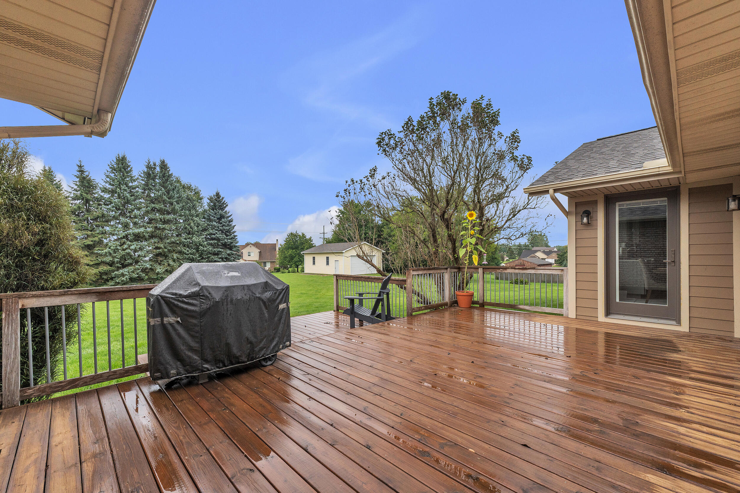 9083 Warner Road Property Photo 12