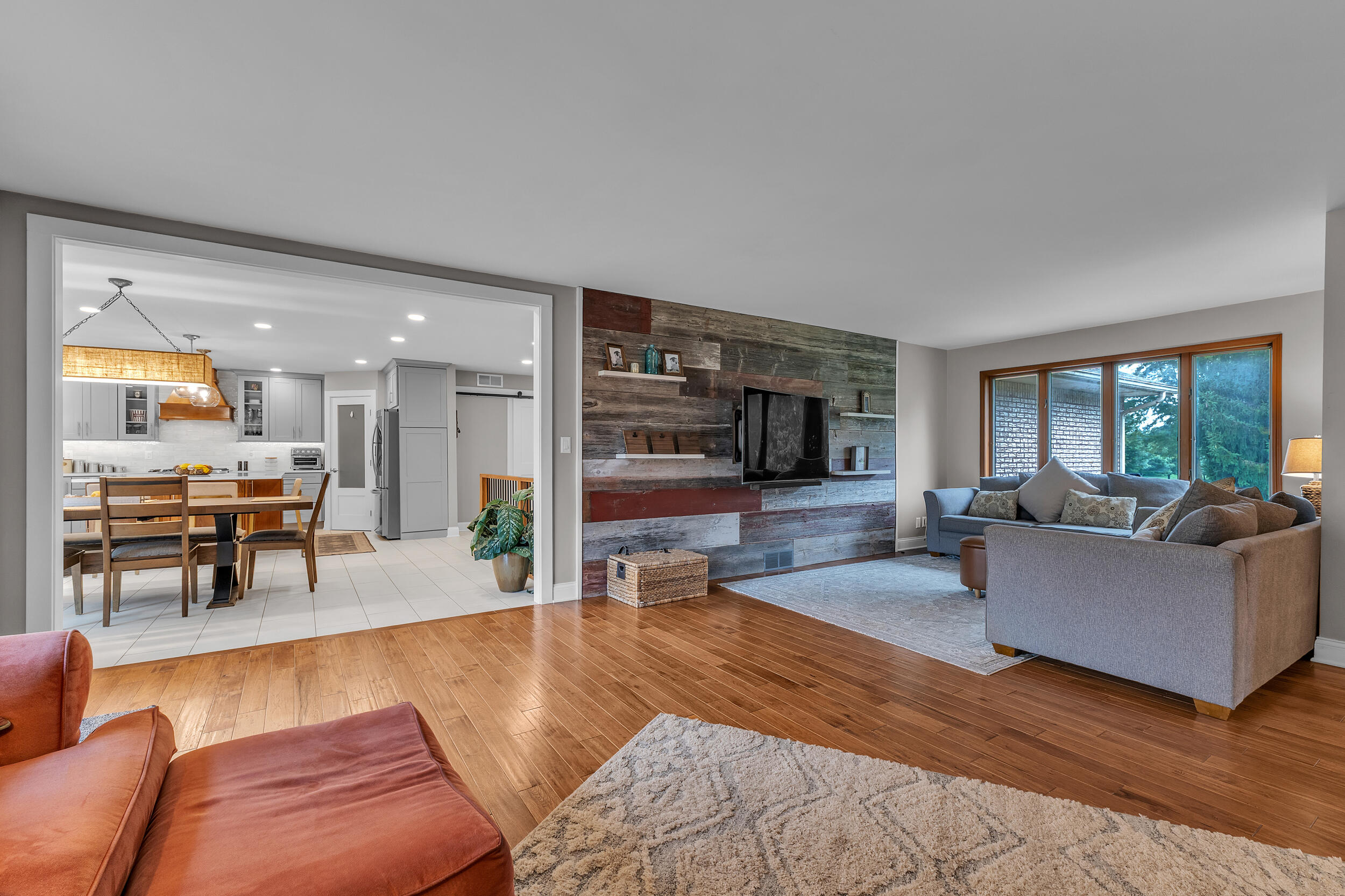 9083 Warner Road Property Photo 14