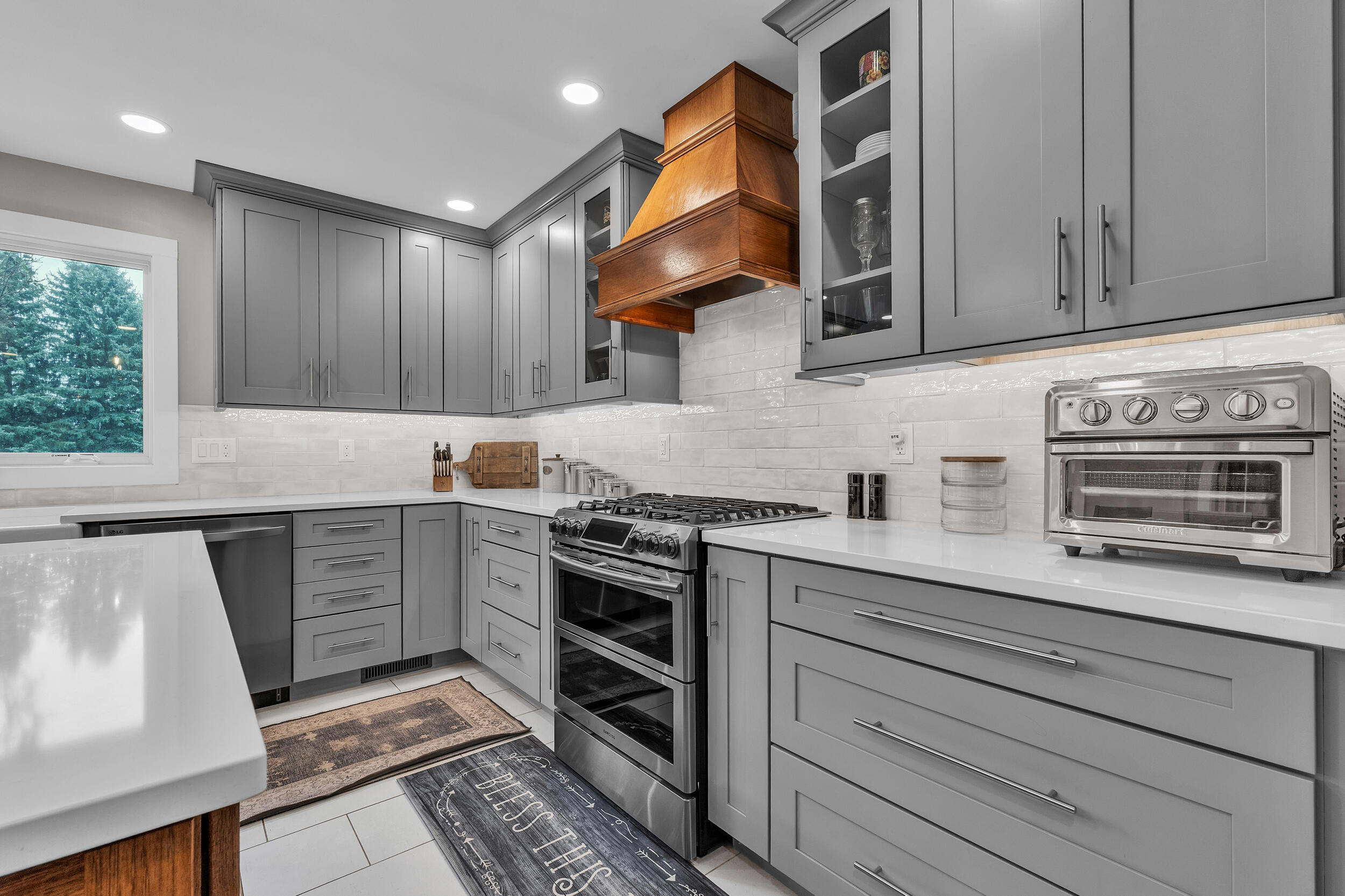 9083 Warner Road Property Photo 23