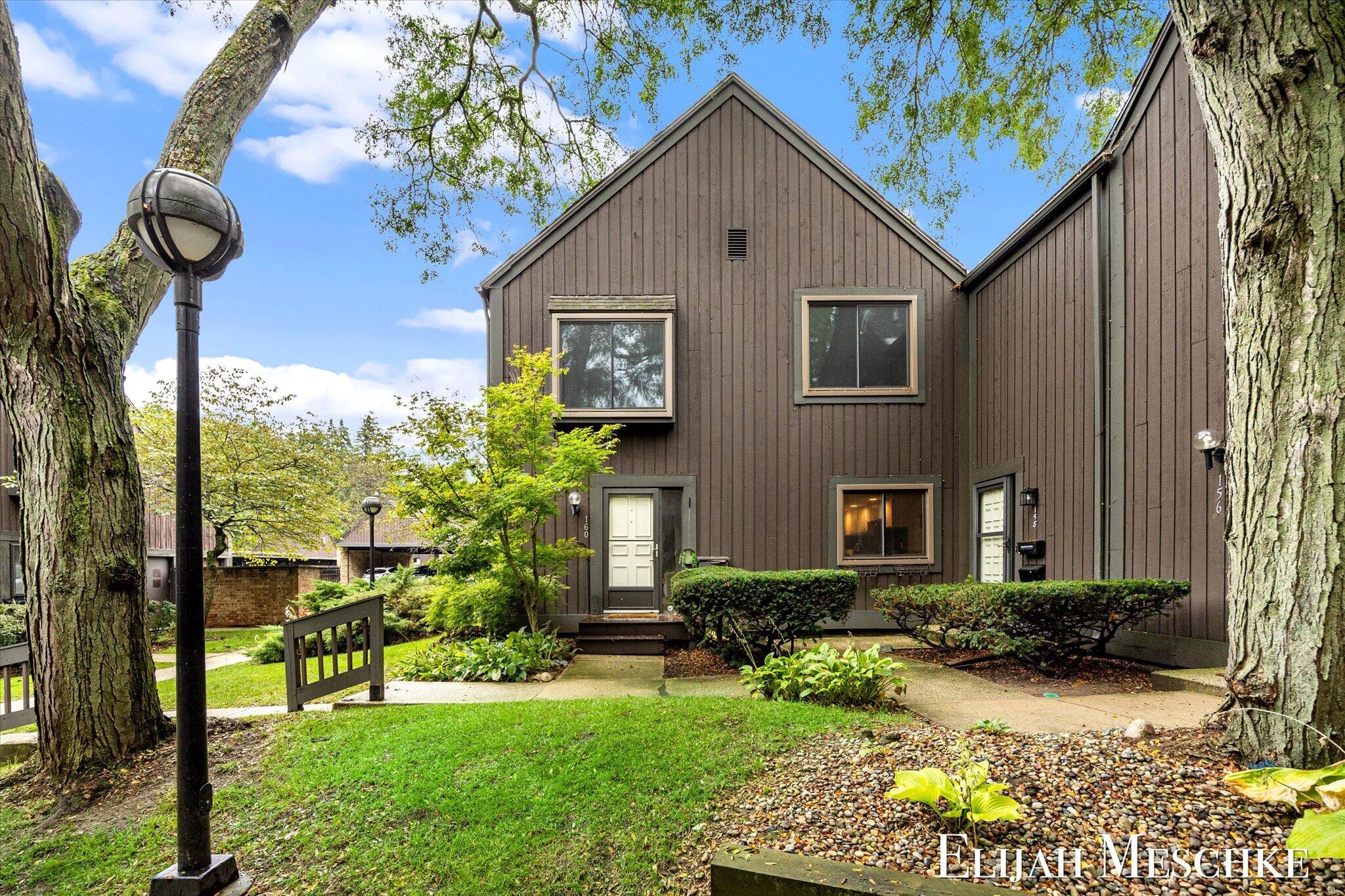 160 Carberry Hill Court Property Photo 1