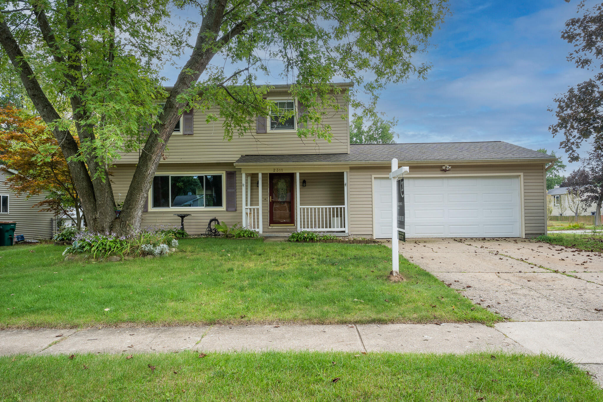 2311 Curtis Avenue Property Photo 1