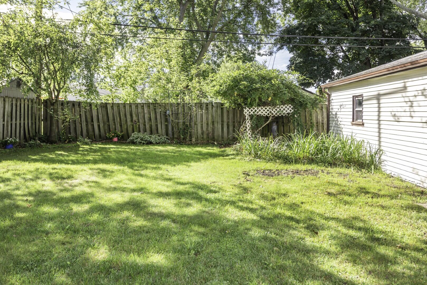 938 Parkwood Avenue Property Photo 10