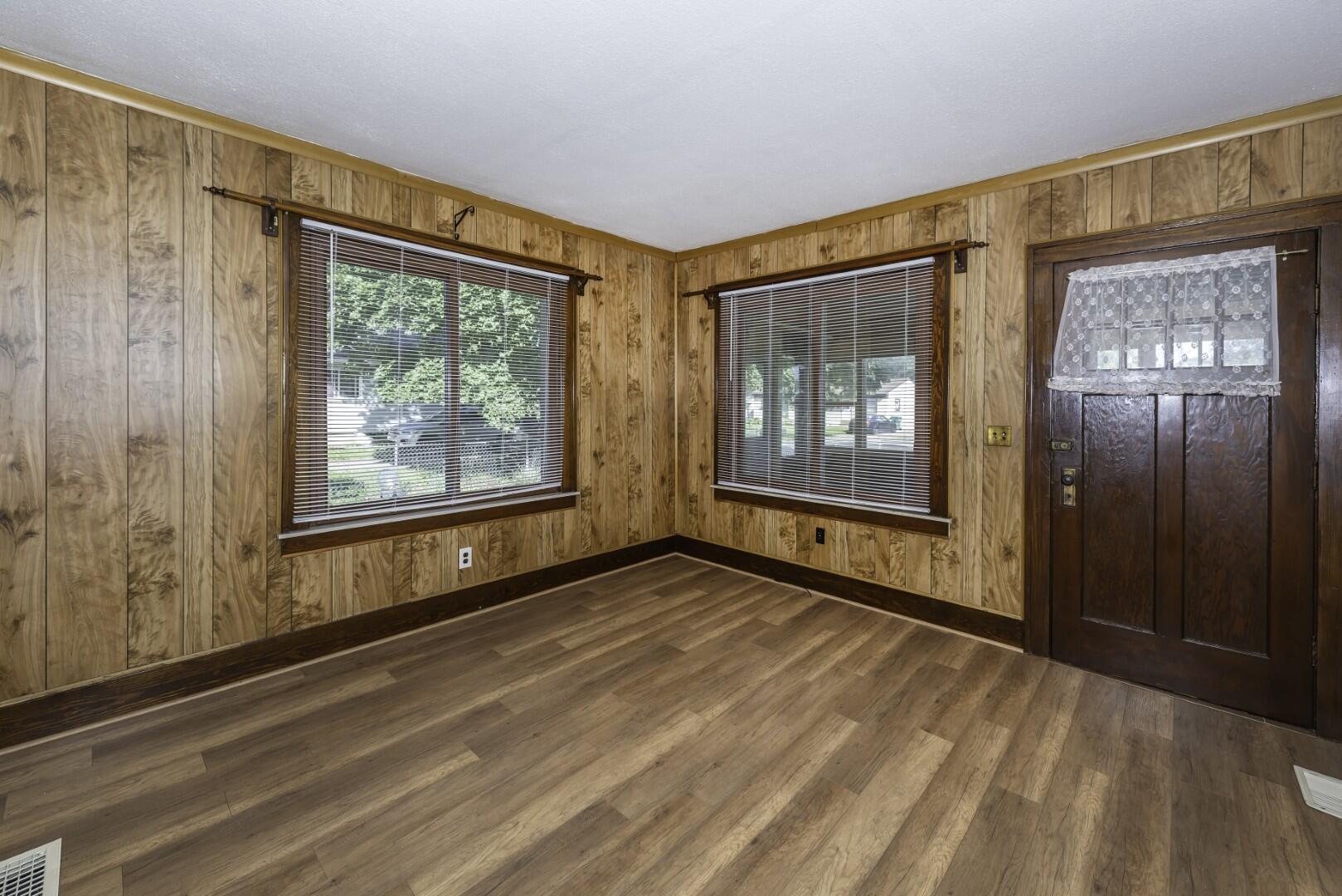 938 Parkwood Avenue Property Photo 18