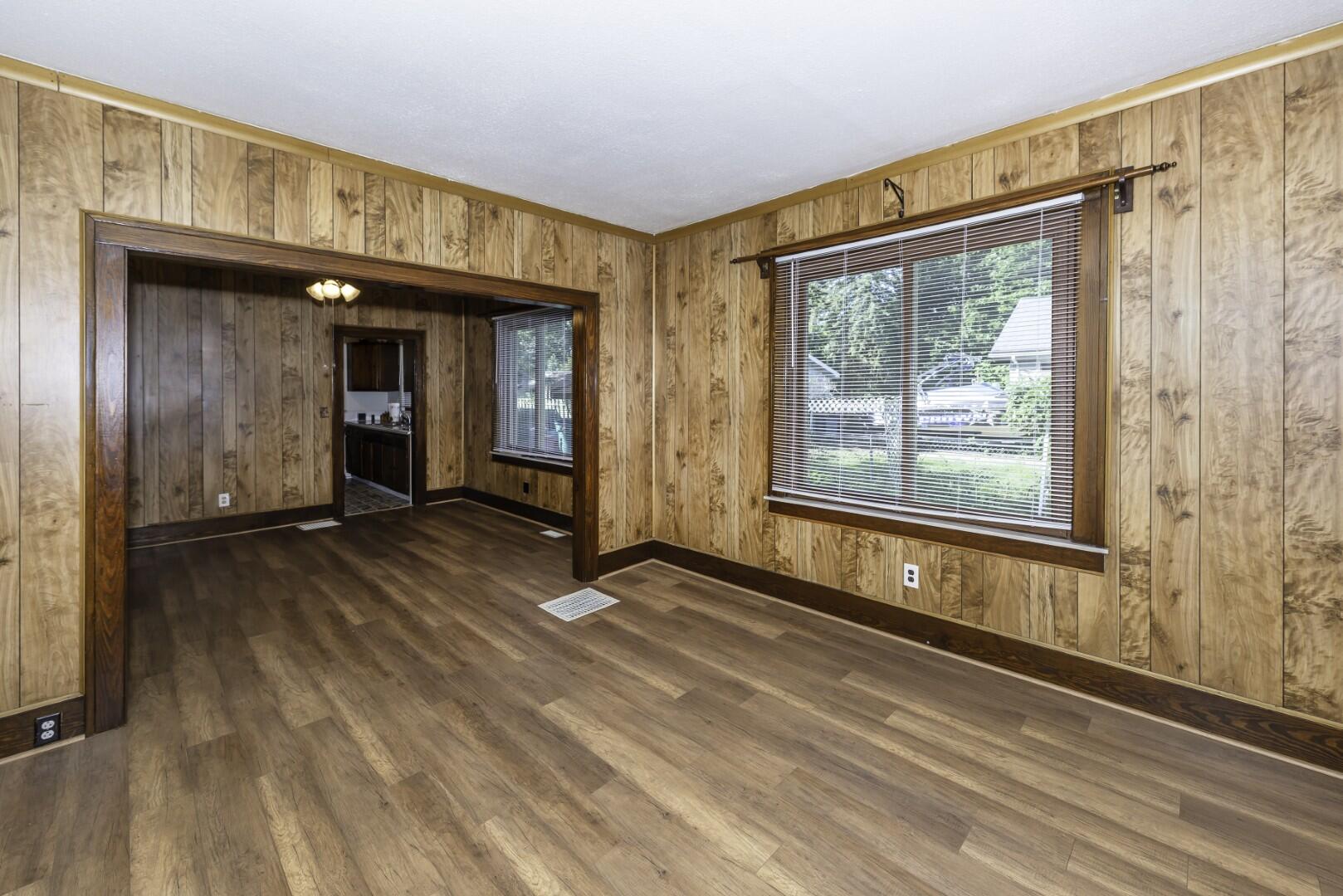 938 Parkwood Avenue Property Photo 23