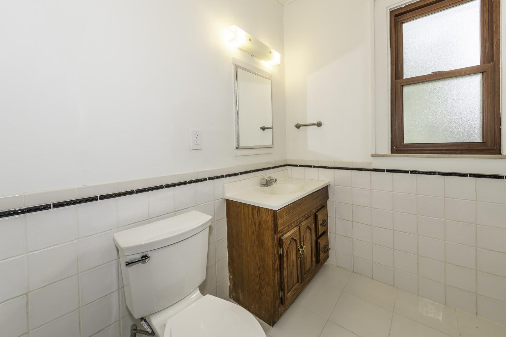 938 Parkwood Avenue Property Photo 30