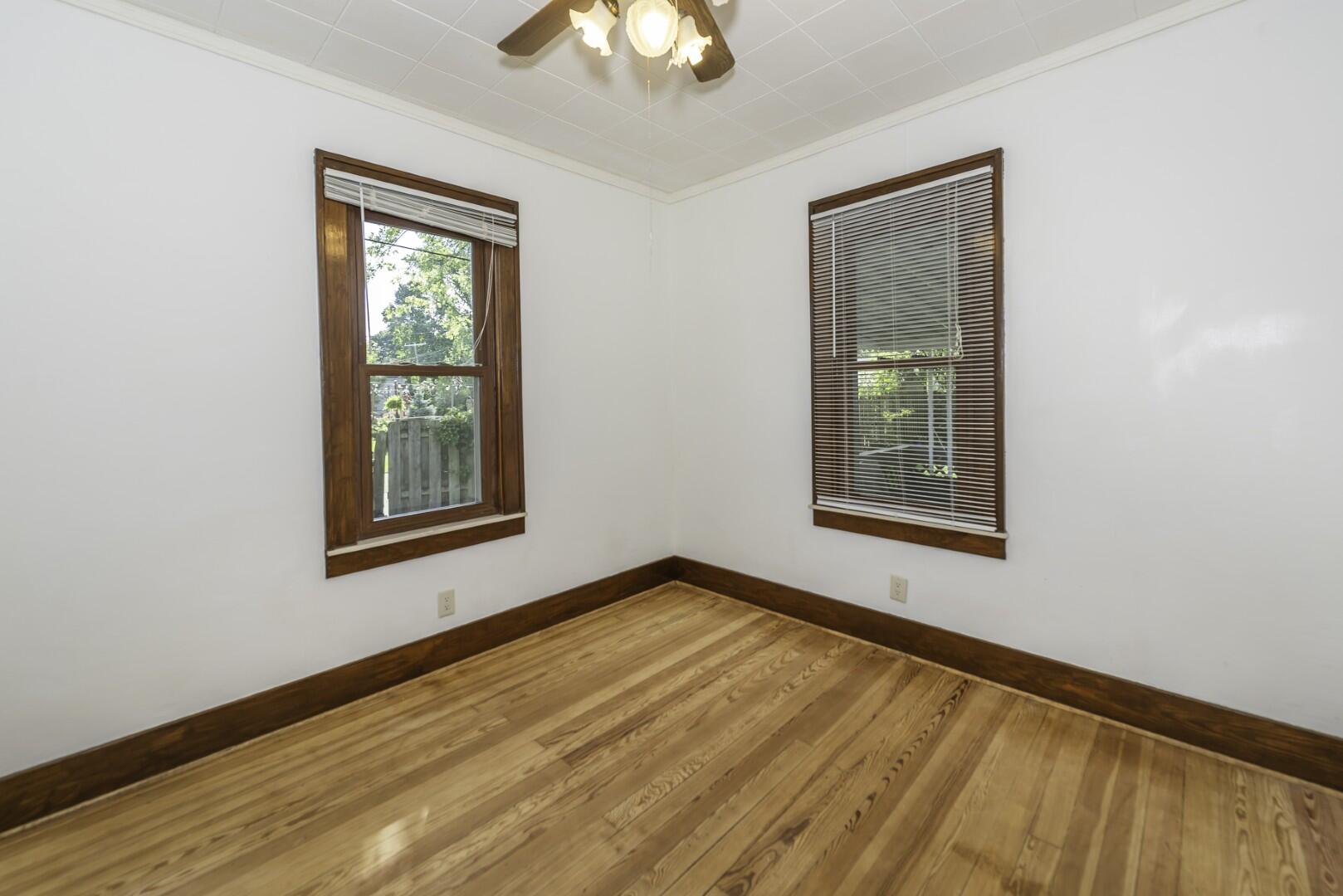 938 Parkwood Avenue Property Photo 38