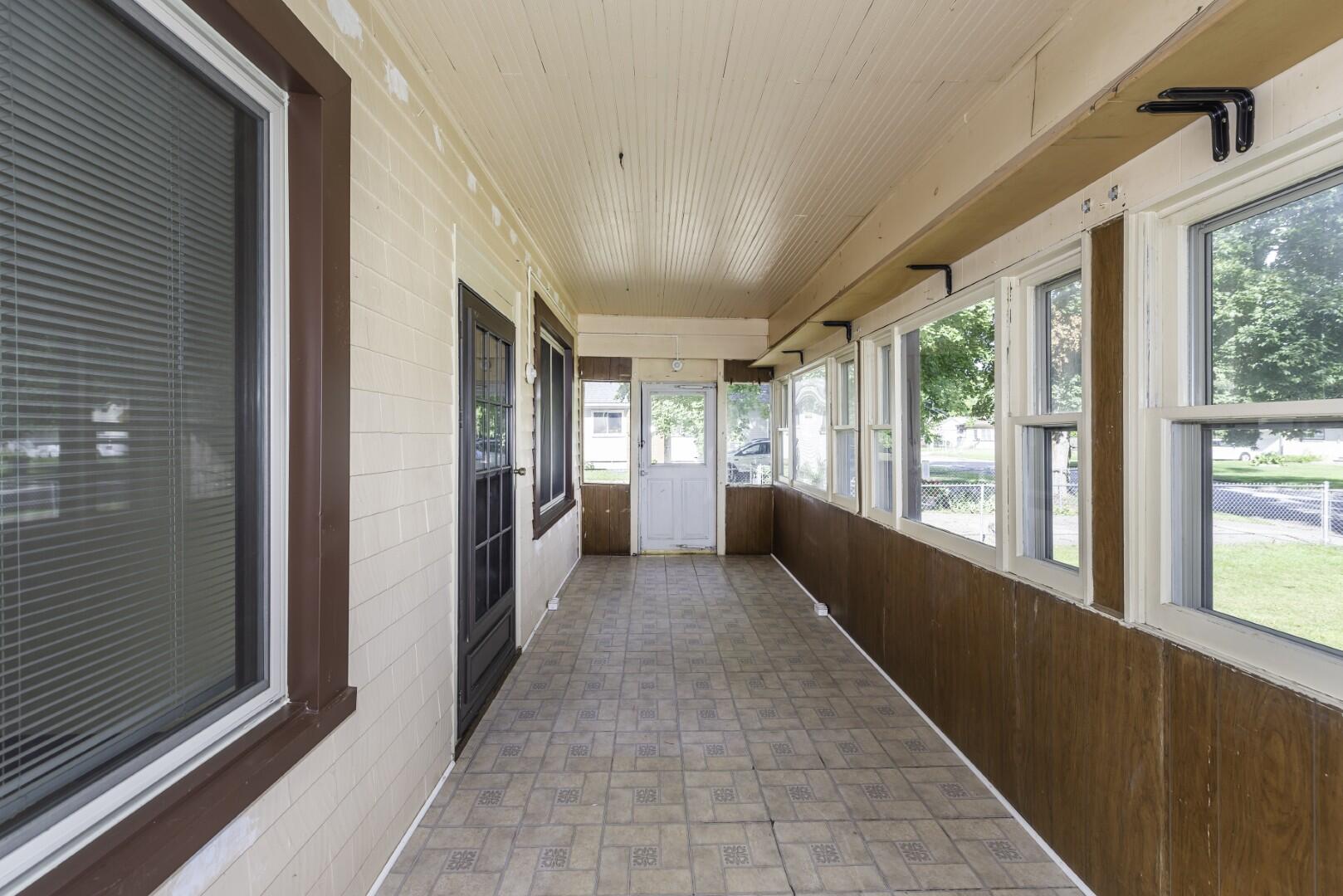 938 Parkwood Avenue Property Photo 39