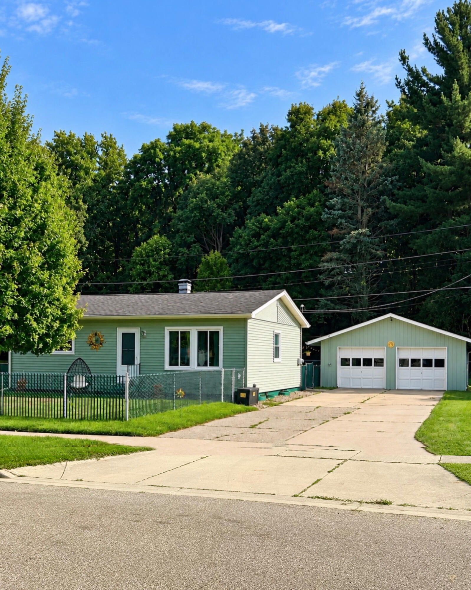 380 Cherry Street Property Photo 1
