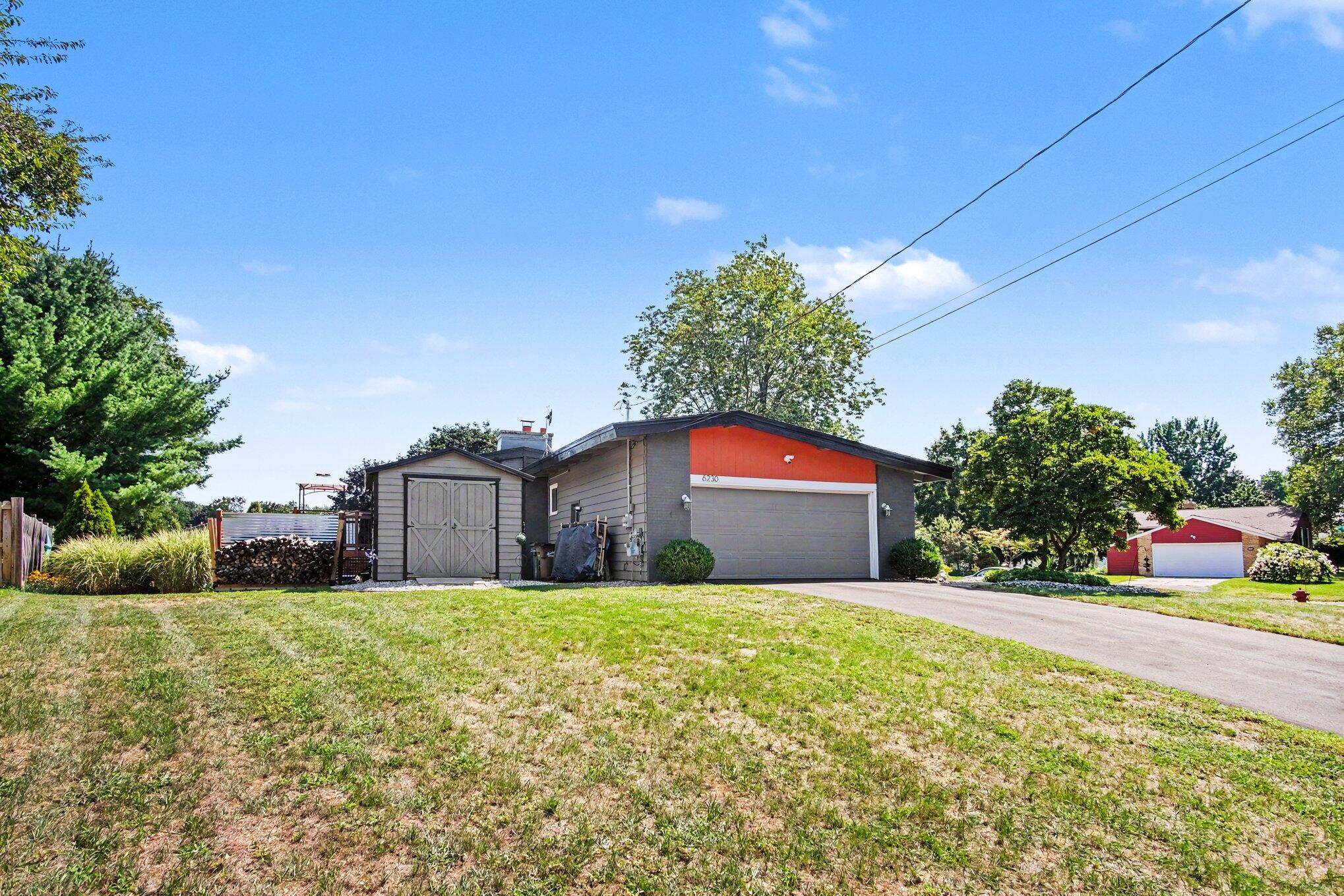 6230 Blythefield Avenue Ne Property Photo 4