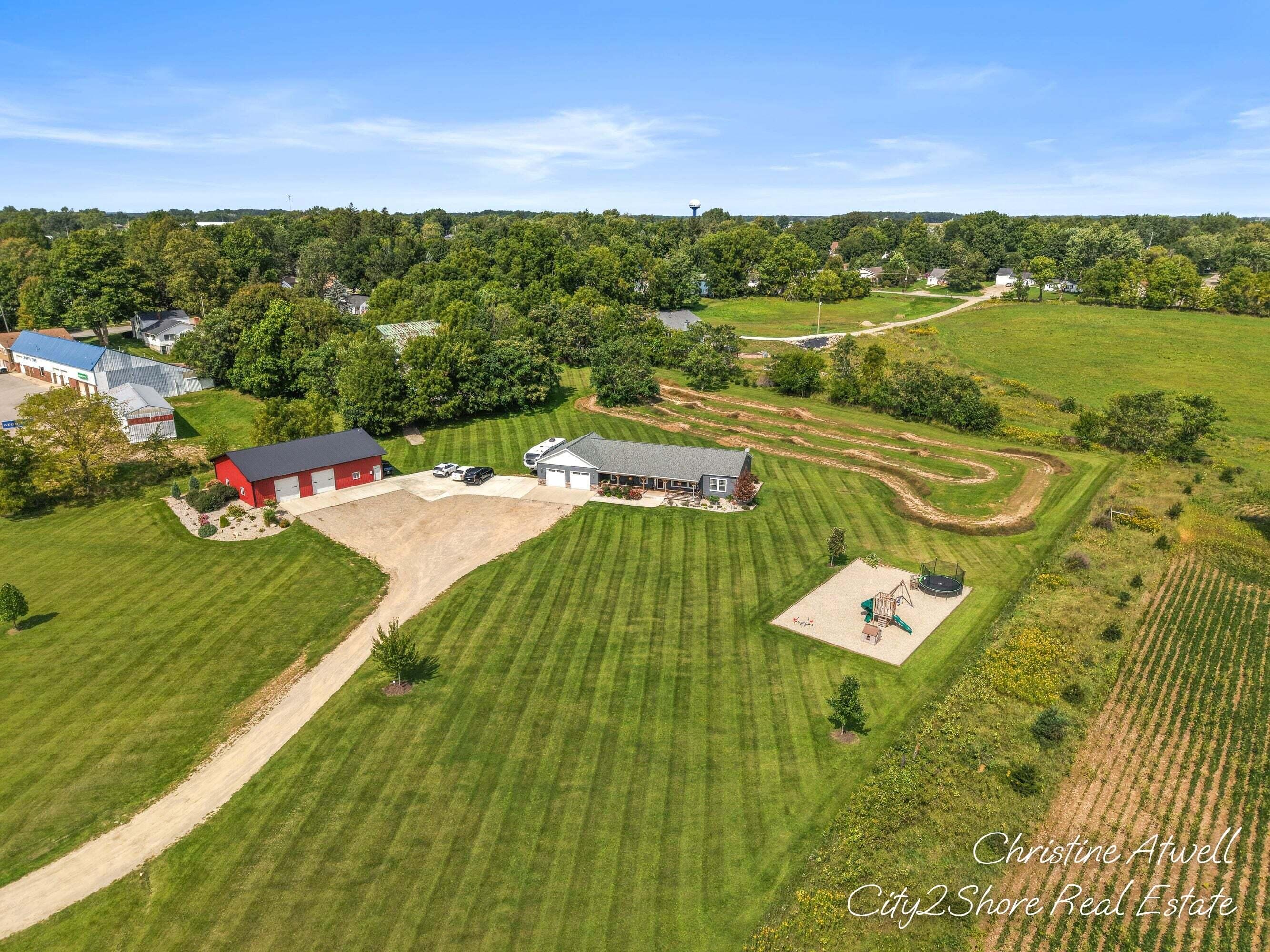 2908 Huddle Road Property Photo 1