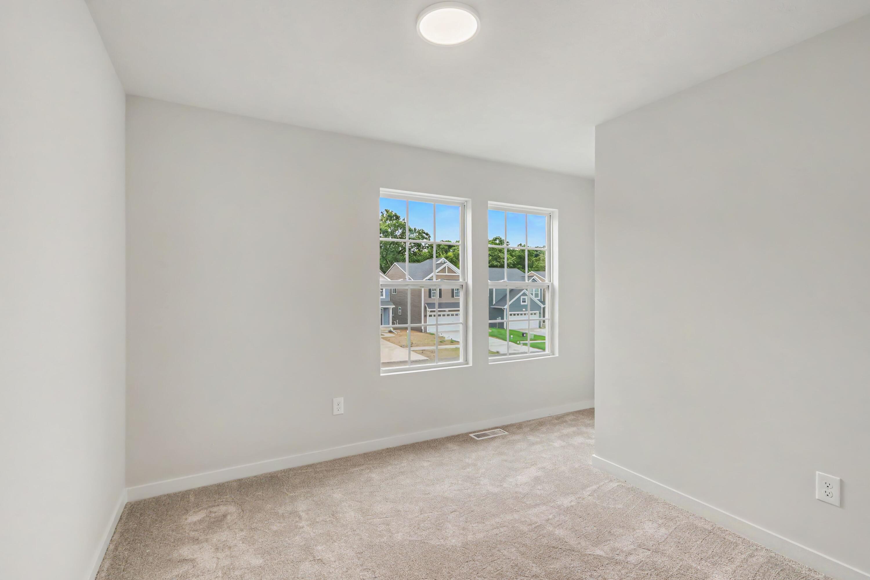 344 N Sherman Street Property Photo 14
