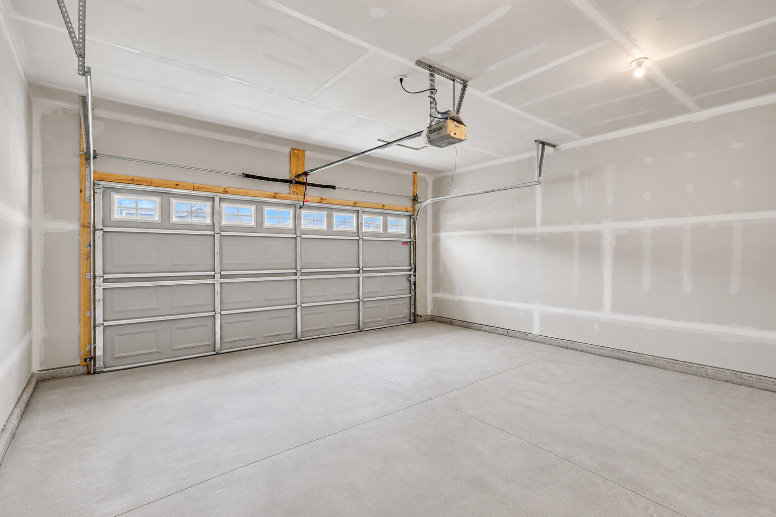 344 N Sherman Street Property Photo 19
