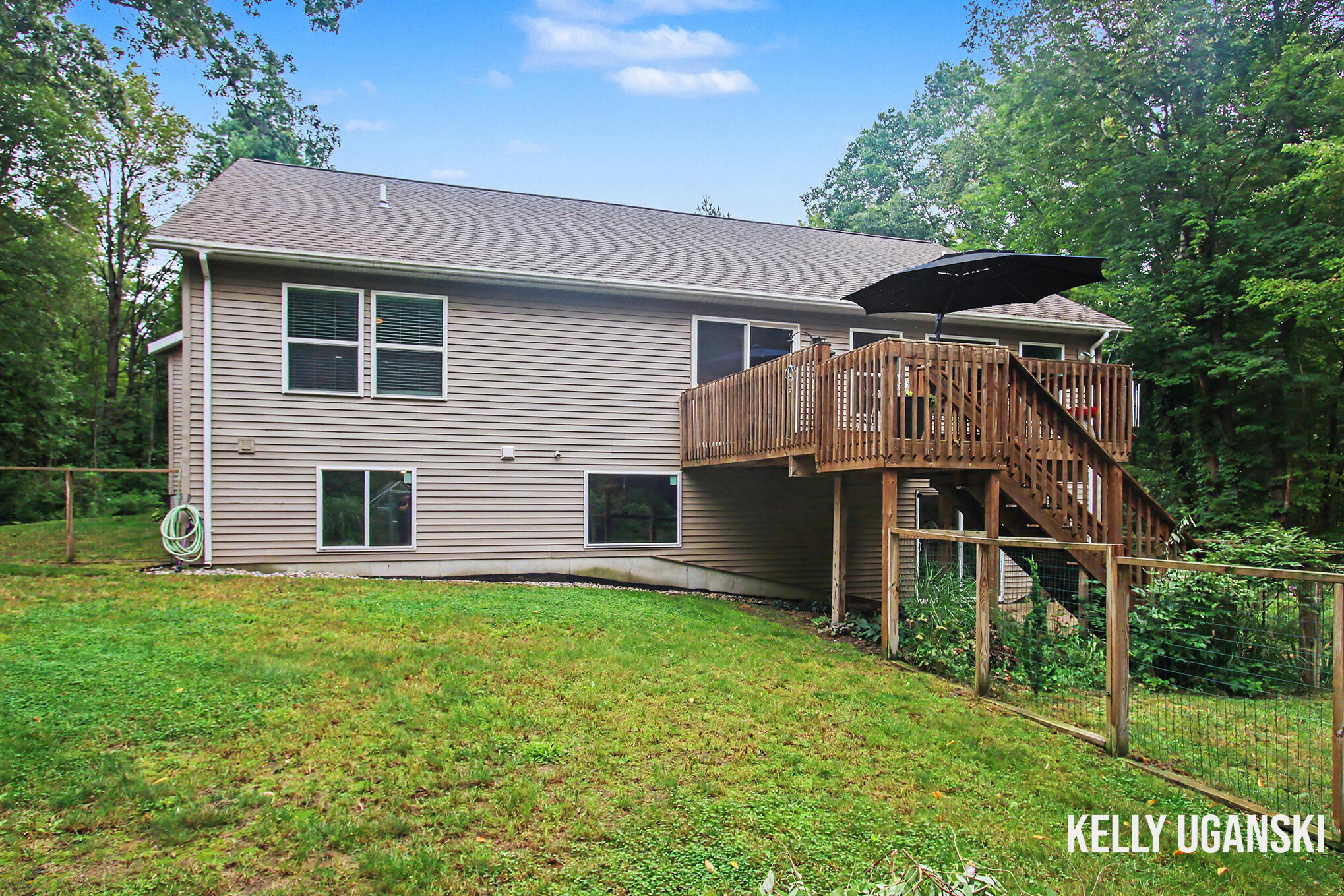 5445 Stringer Road Property Photo 3