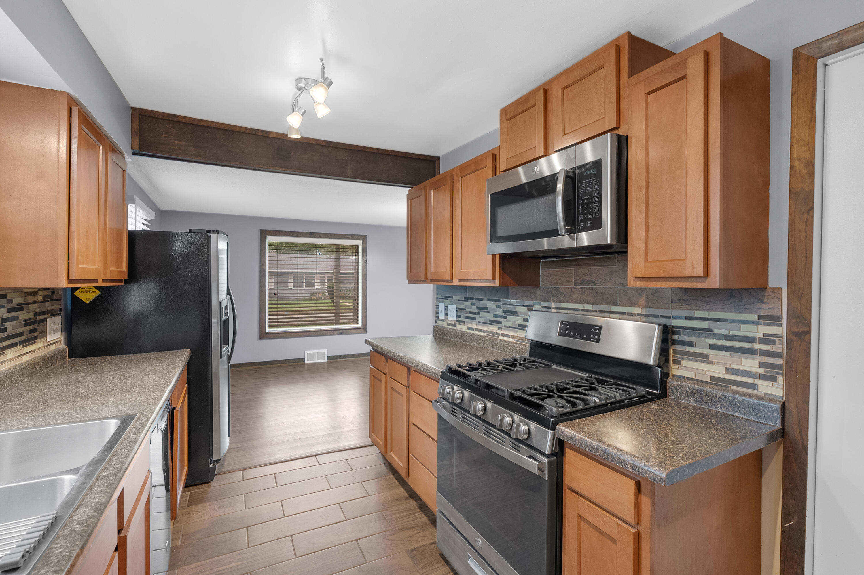 144 Floral Avenue Property Photo 8