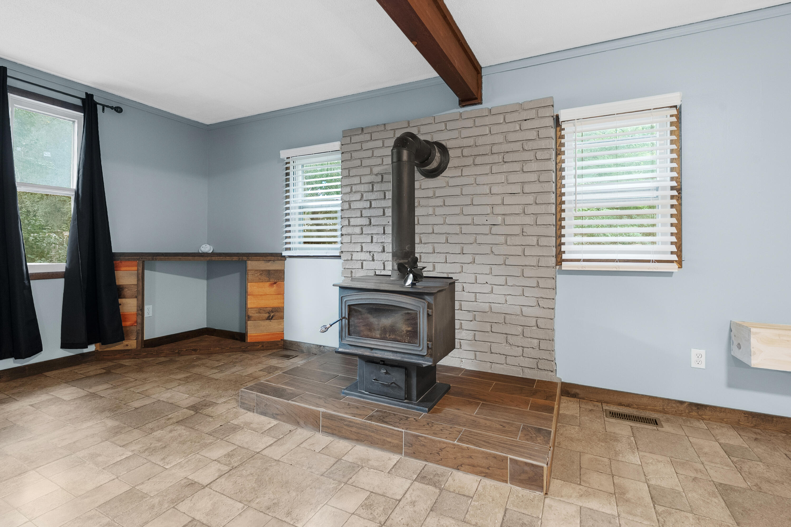 144 Floral Avenue Property Photo 14