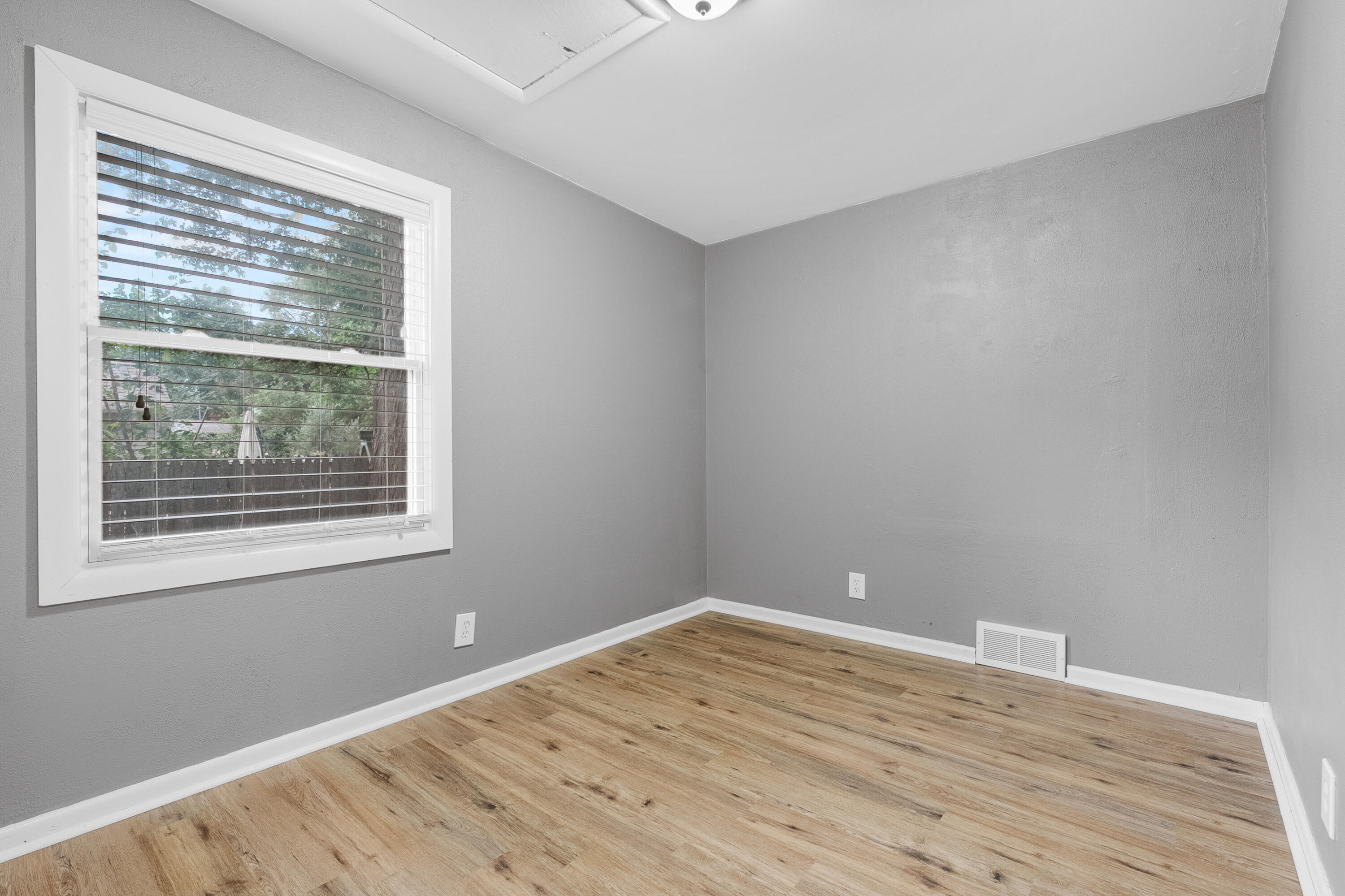144 Floral Avenue Property Photo 20