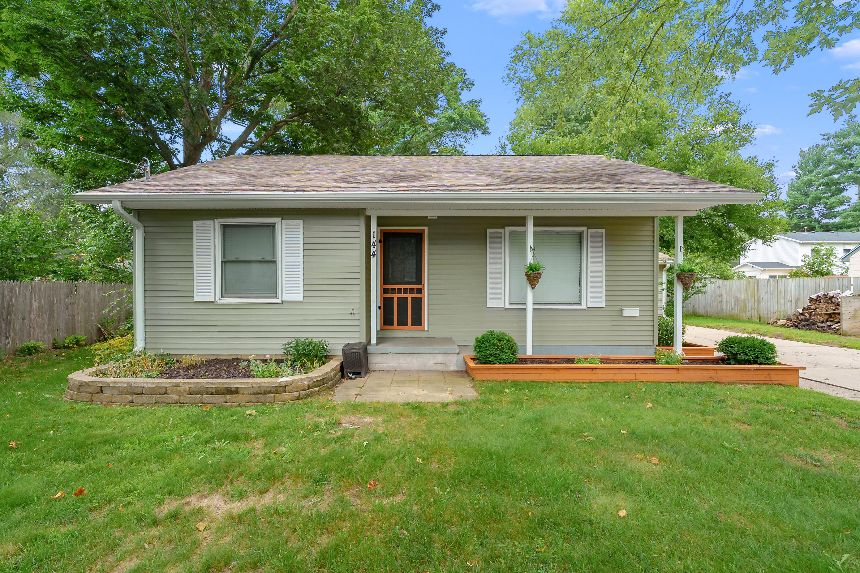 144 Floral Avenue Property Photo 25