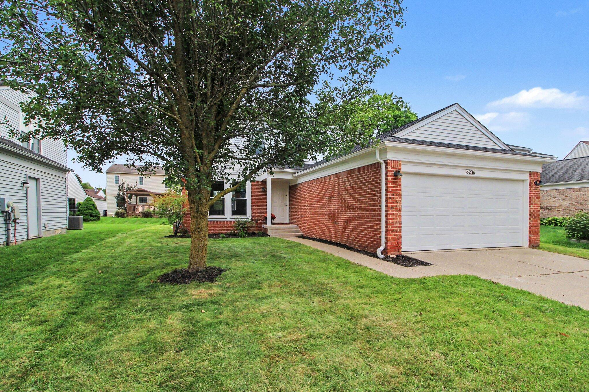 3236 Monument Property Photo 1