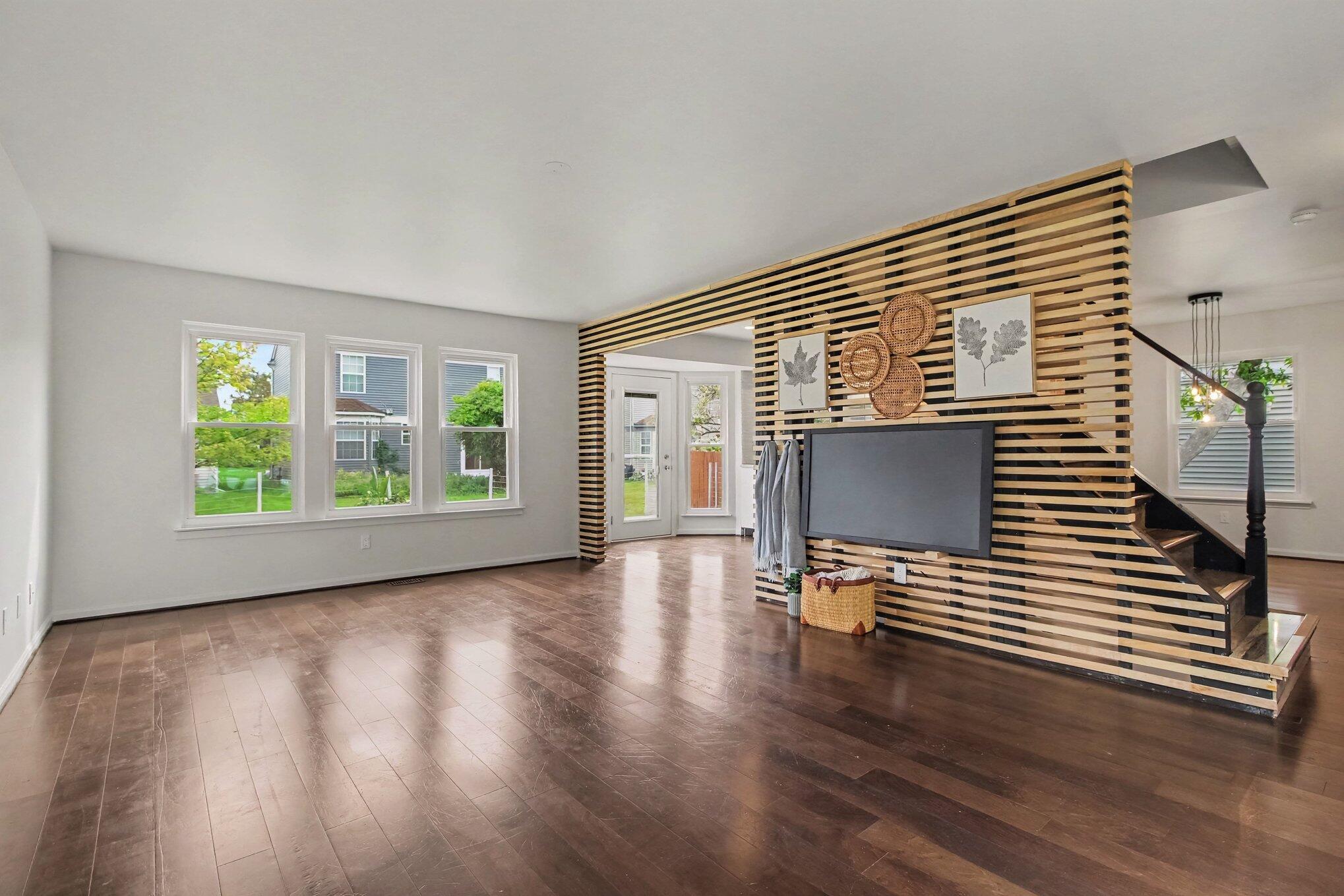 3236 Monument Property Photo 3
