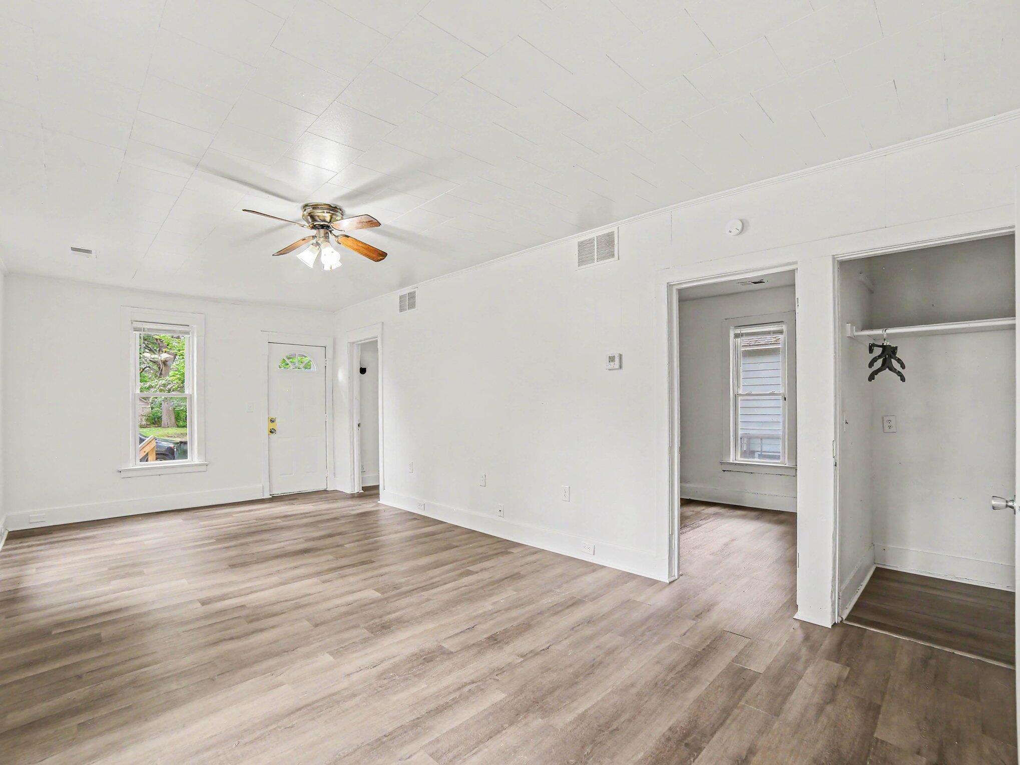 1876 Leahy Street Property Photo 5
