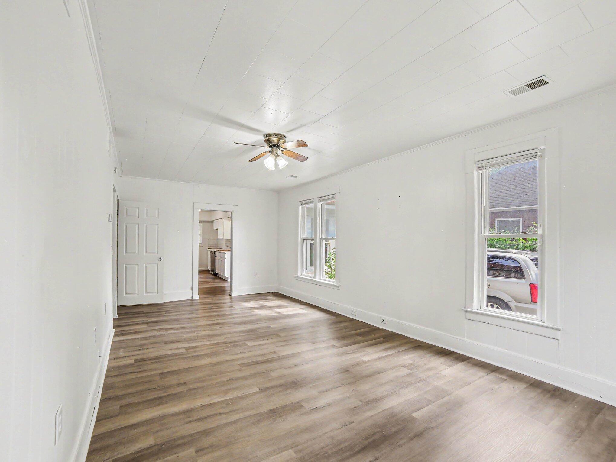 1876 Leahy Street Property Photo 6