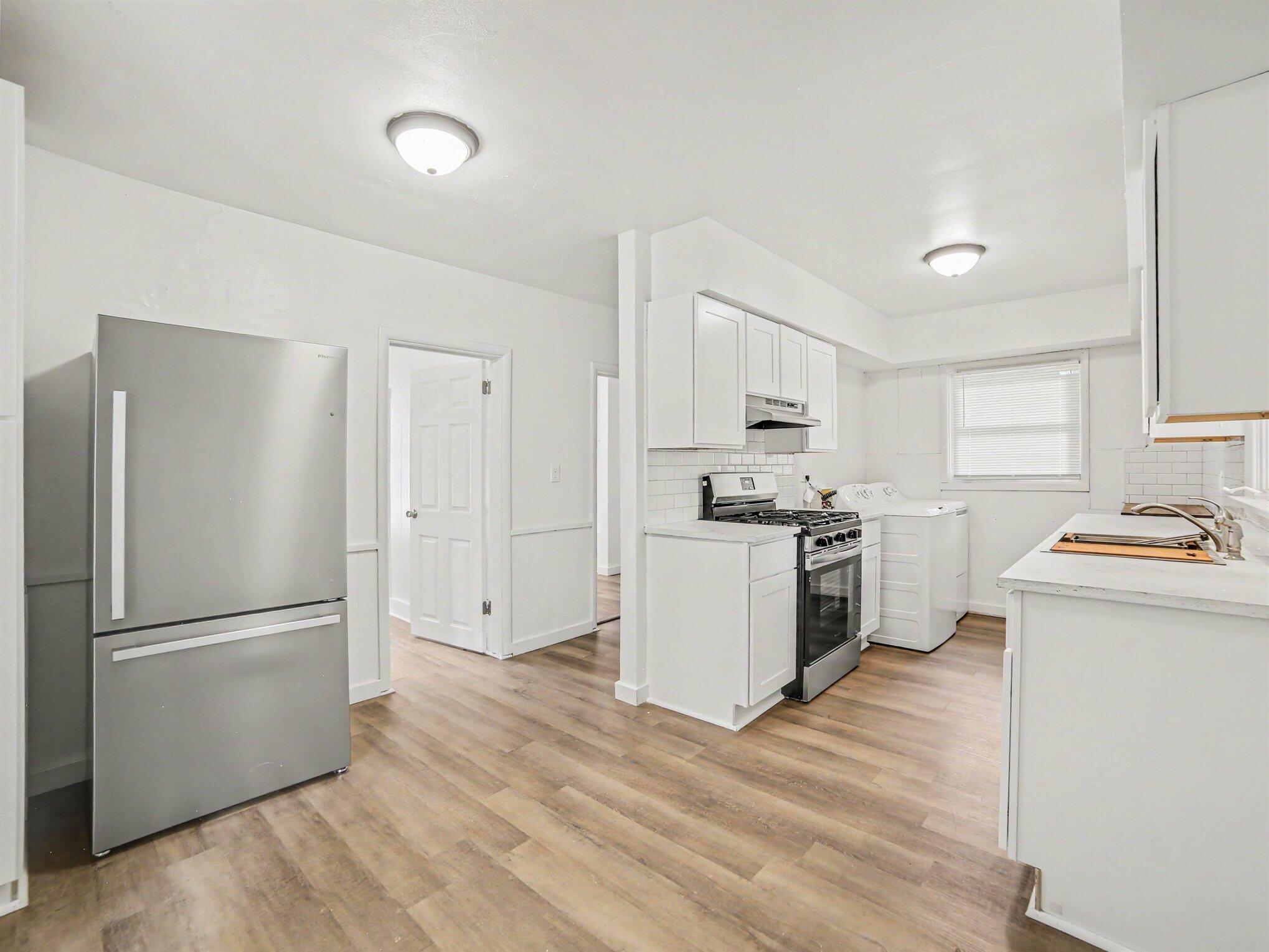 1876 Leahy Street Property Photo 7