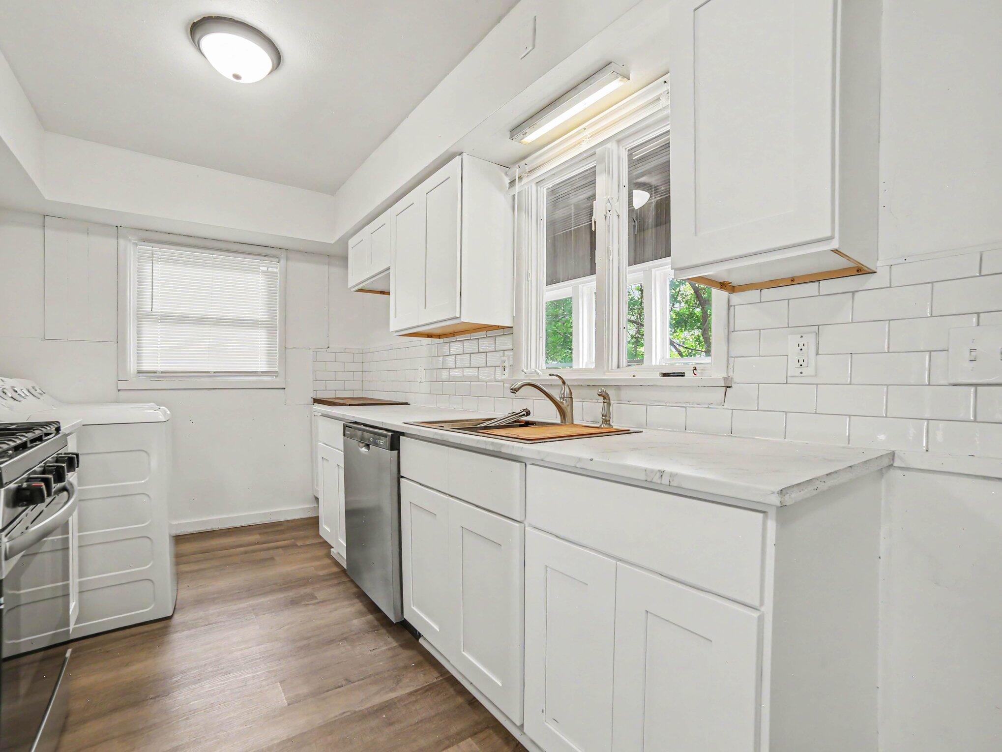 1876 Leahy Street Property Photo 8