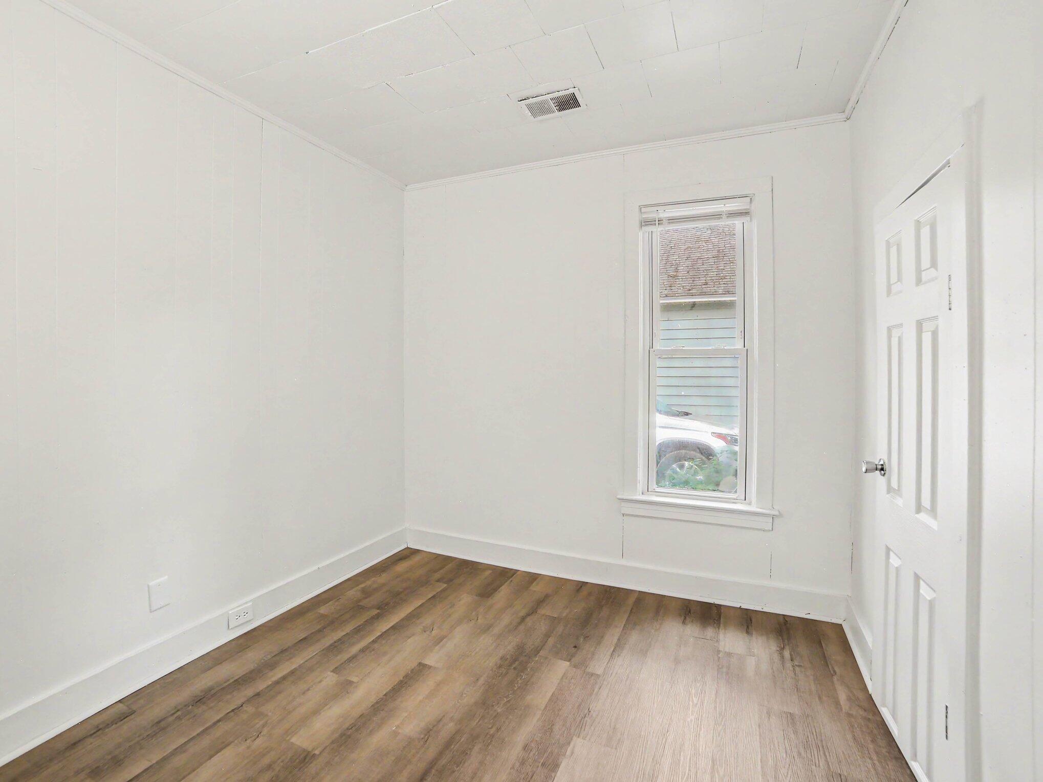 1876 Leahy Street Property Photo 12