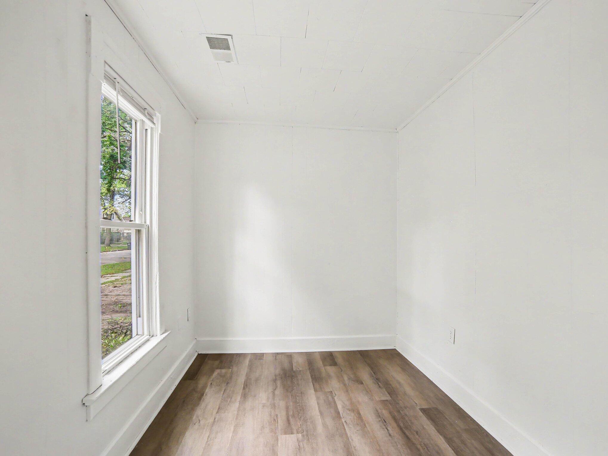 1876 Leahy Street Property Photo 13