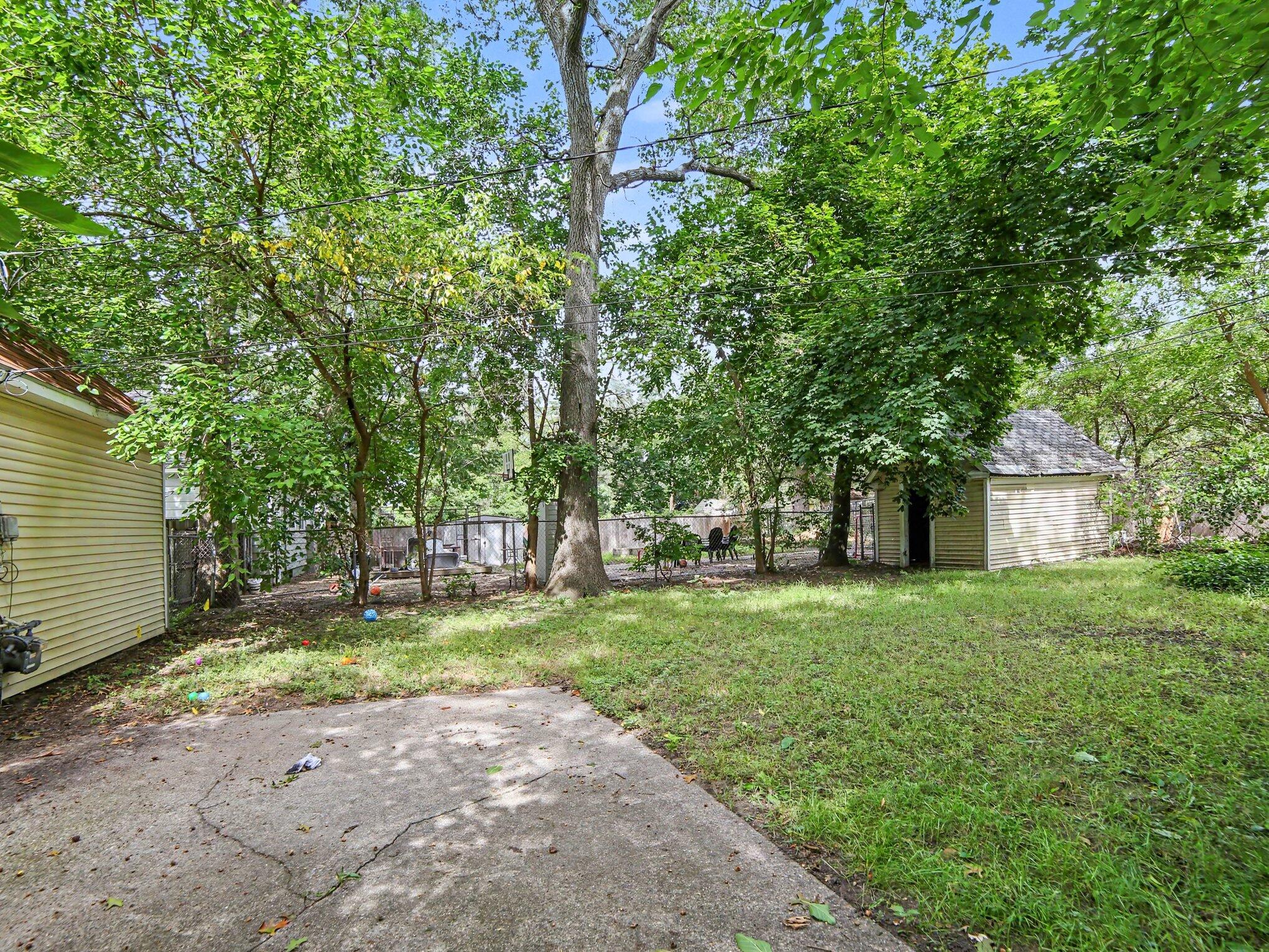 1876 Leahy Street Property Photo 16