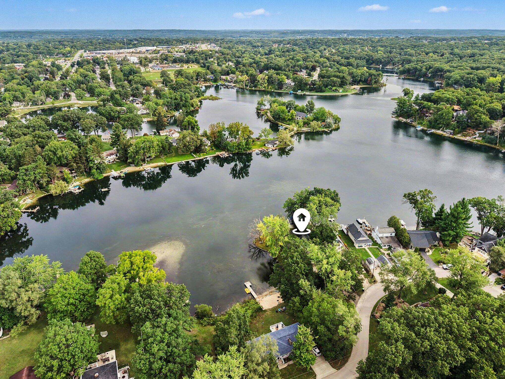 2273 Schimperle Drive Ne Property Photo 4