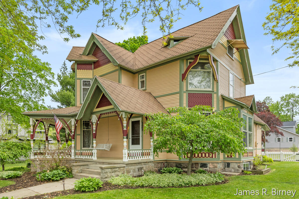 529 Avery Street Property Photo 1