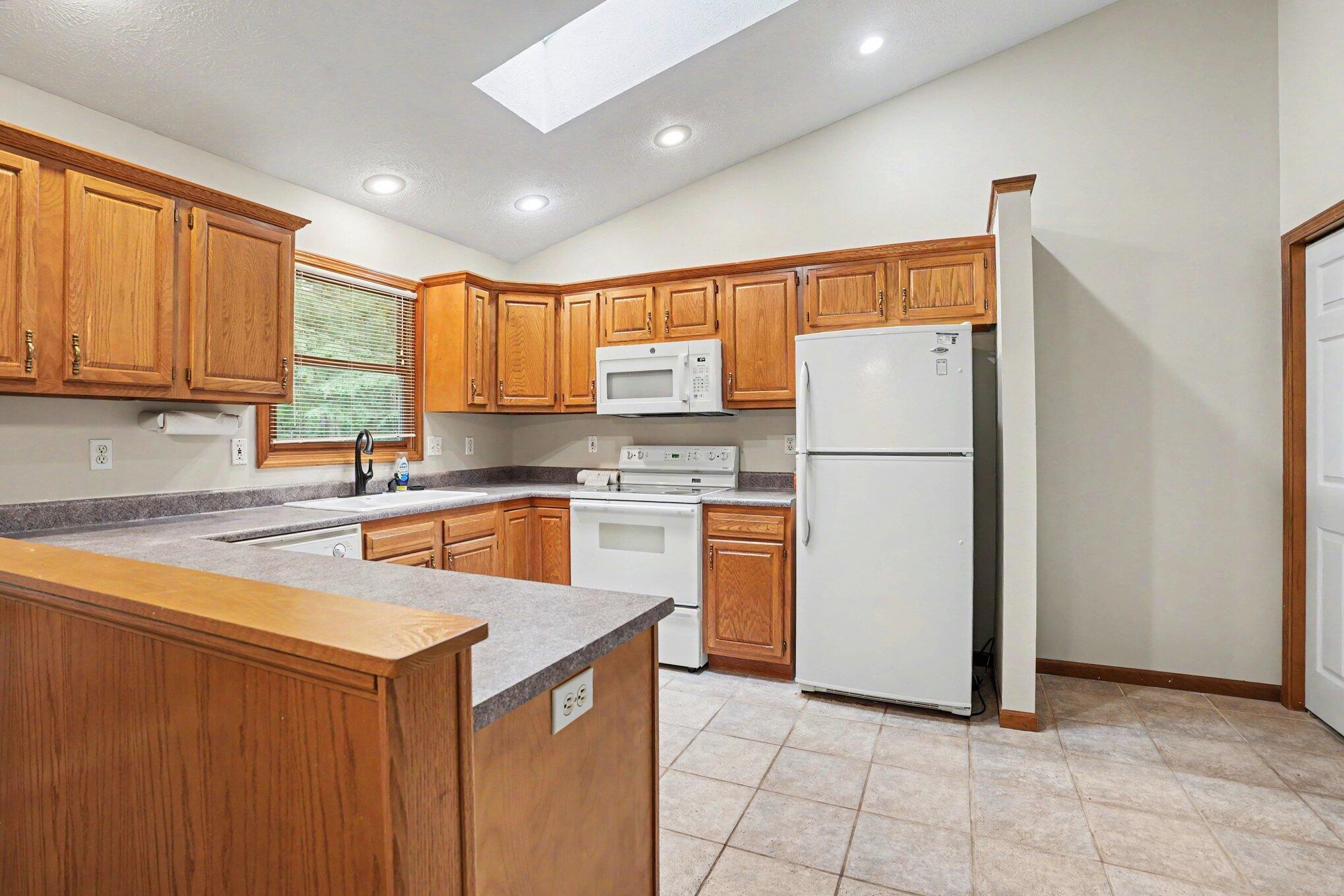 1498 Estero Drive Property Photo 11