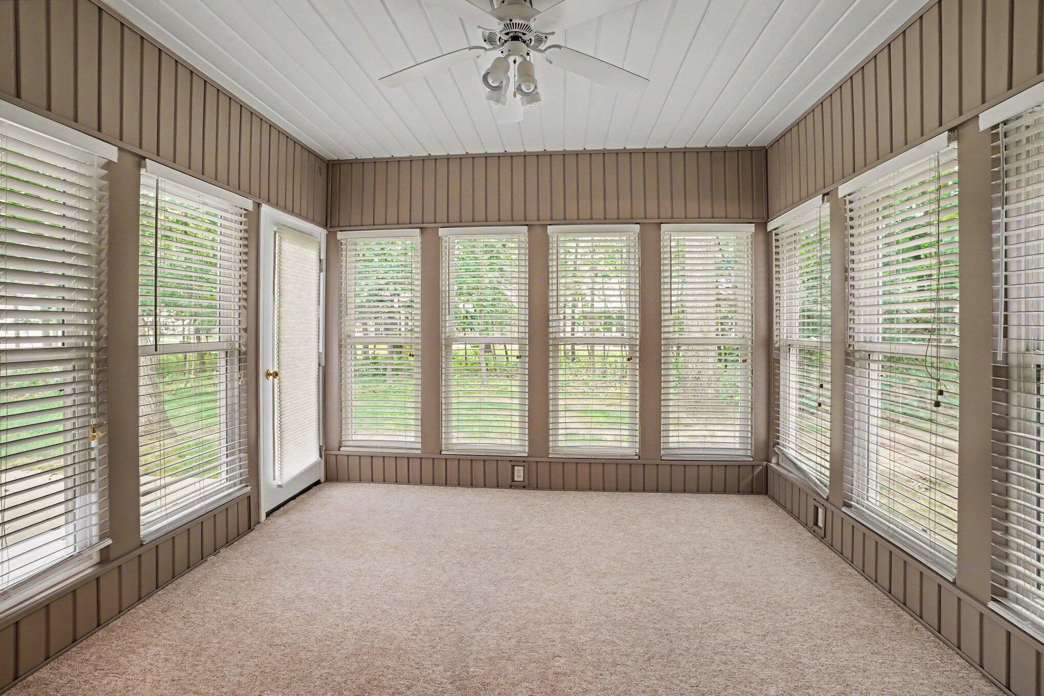 1498 Estero Drive Property Photo 14