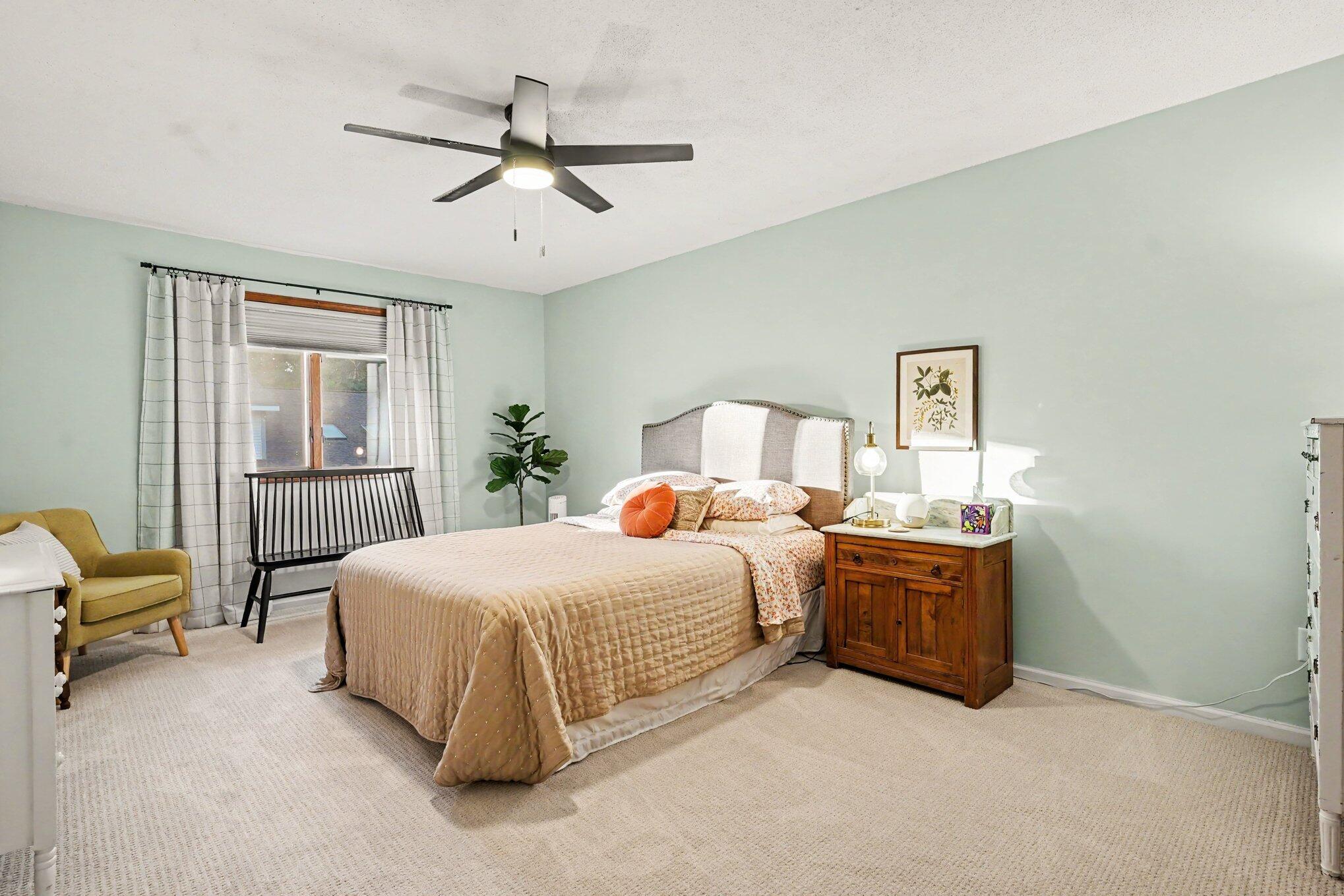 17511 Parkwood Drive B Property Photo 16