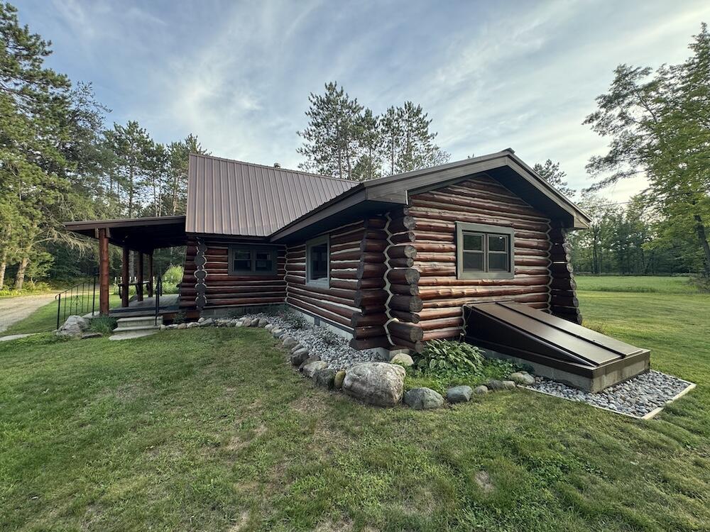 5045 N M30 Property Photo 1