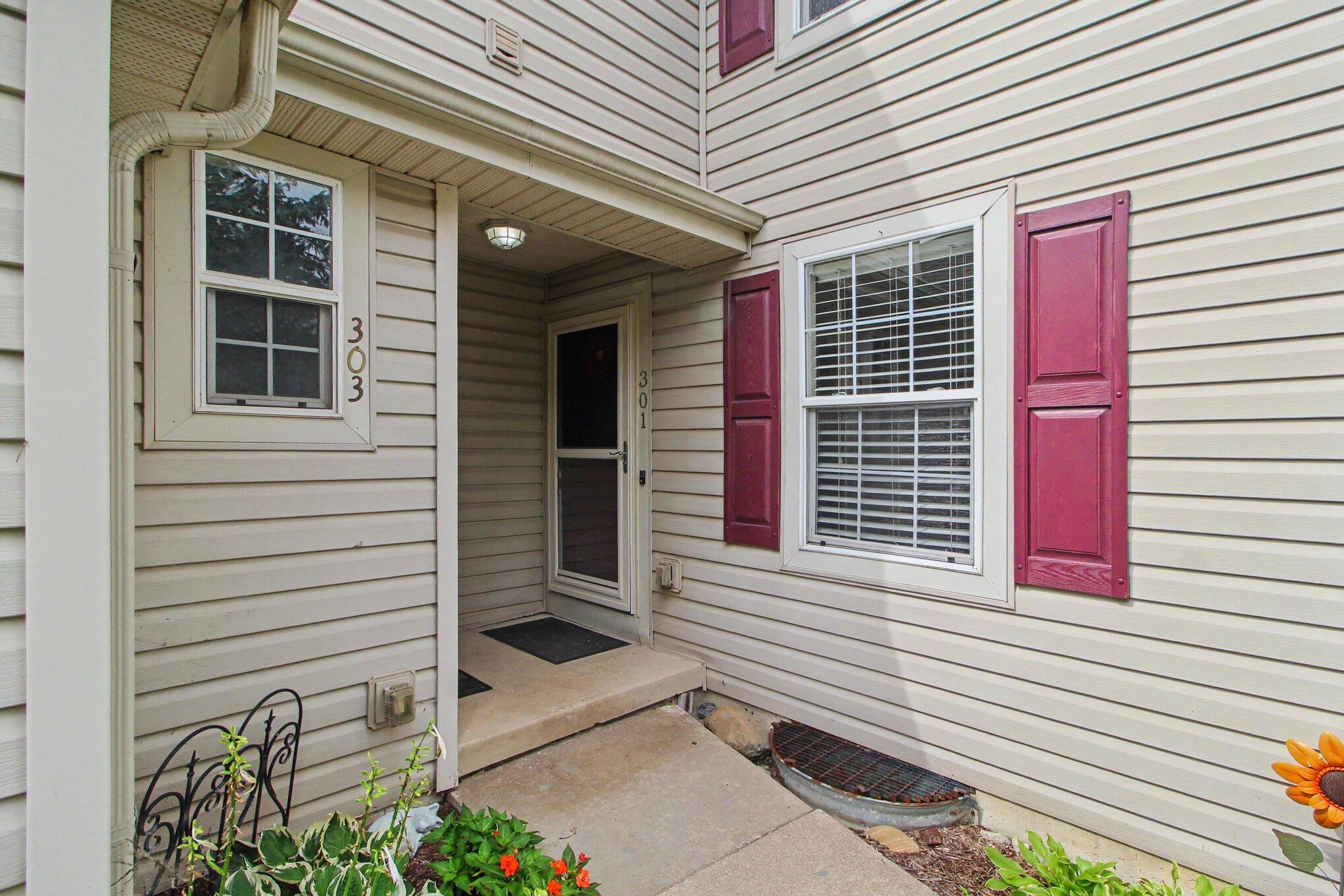 301 Victoria Drive Property Photo 2