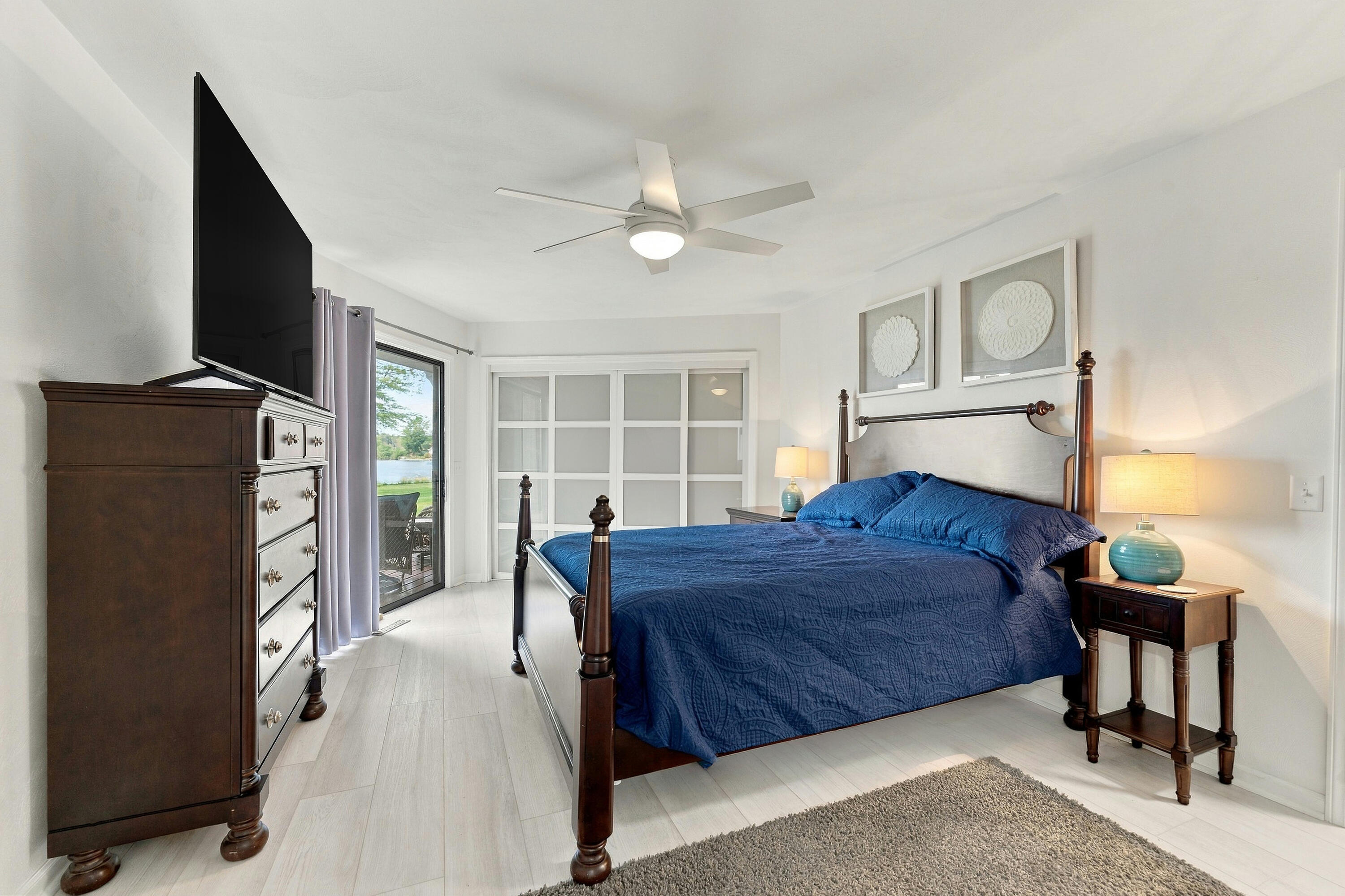 10226 Tomkinson Drive Property Photo 11