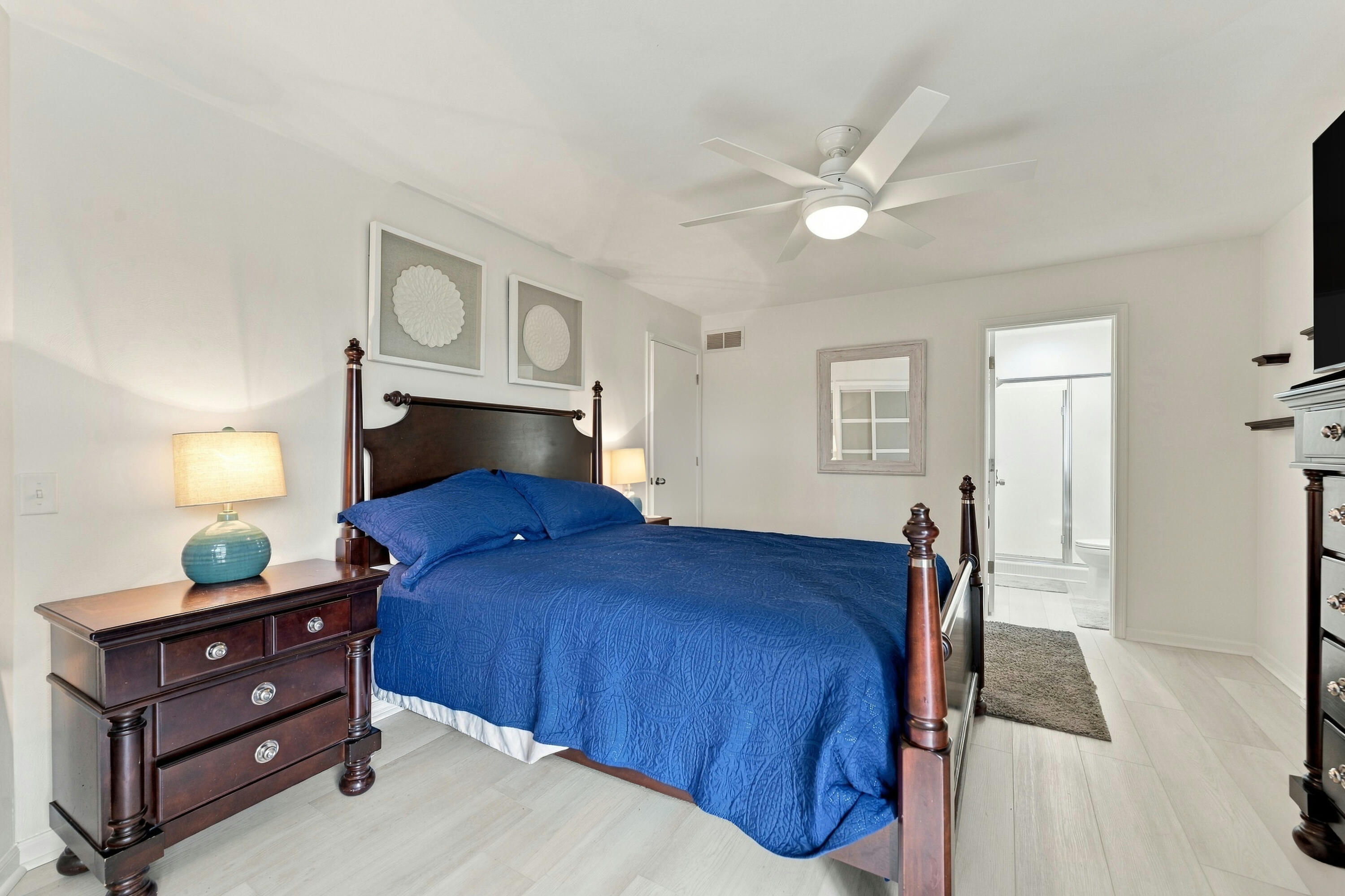 10226 Tomkinson Drive Property Photo 12