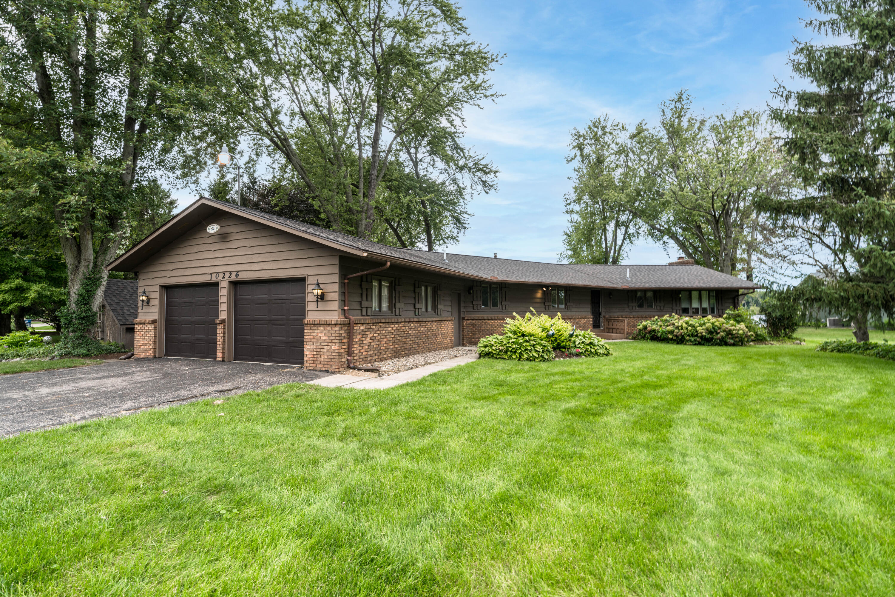 10226 Tomkinson Drive Property Photo 32