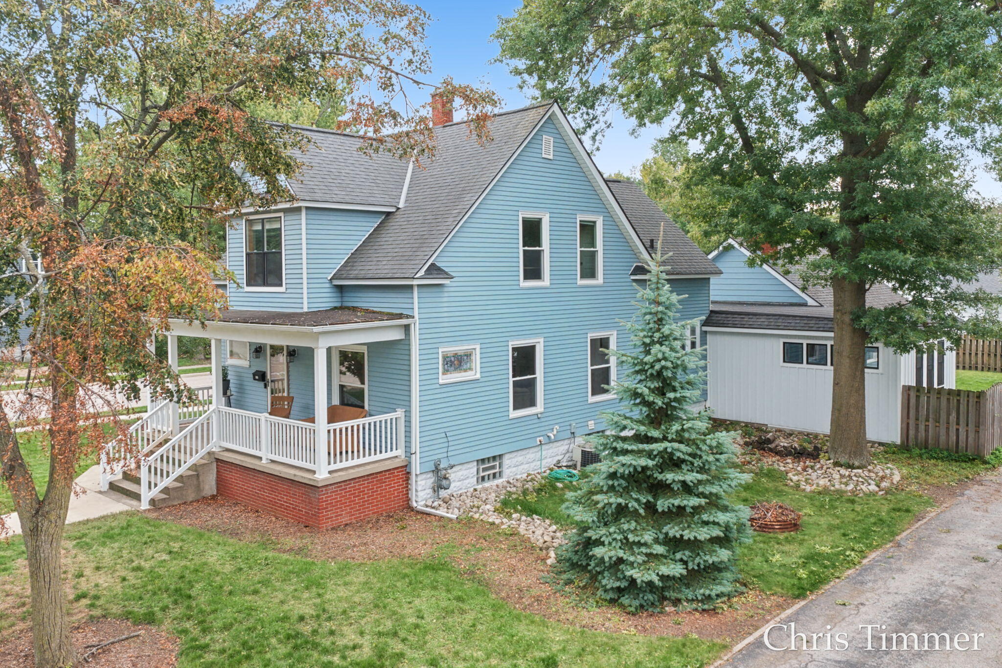 522 E Lincoln Avenue Property Photo 3