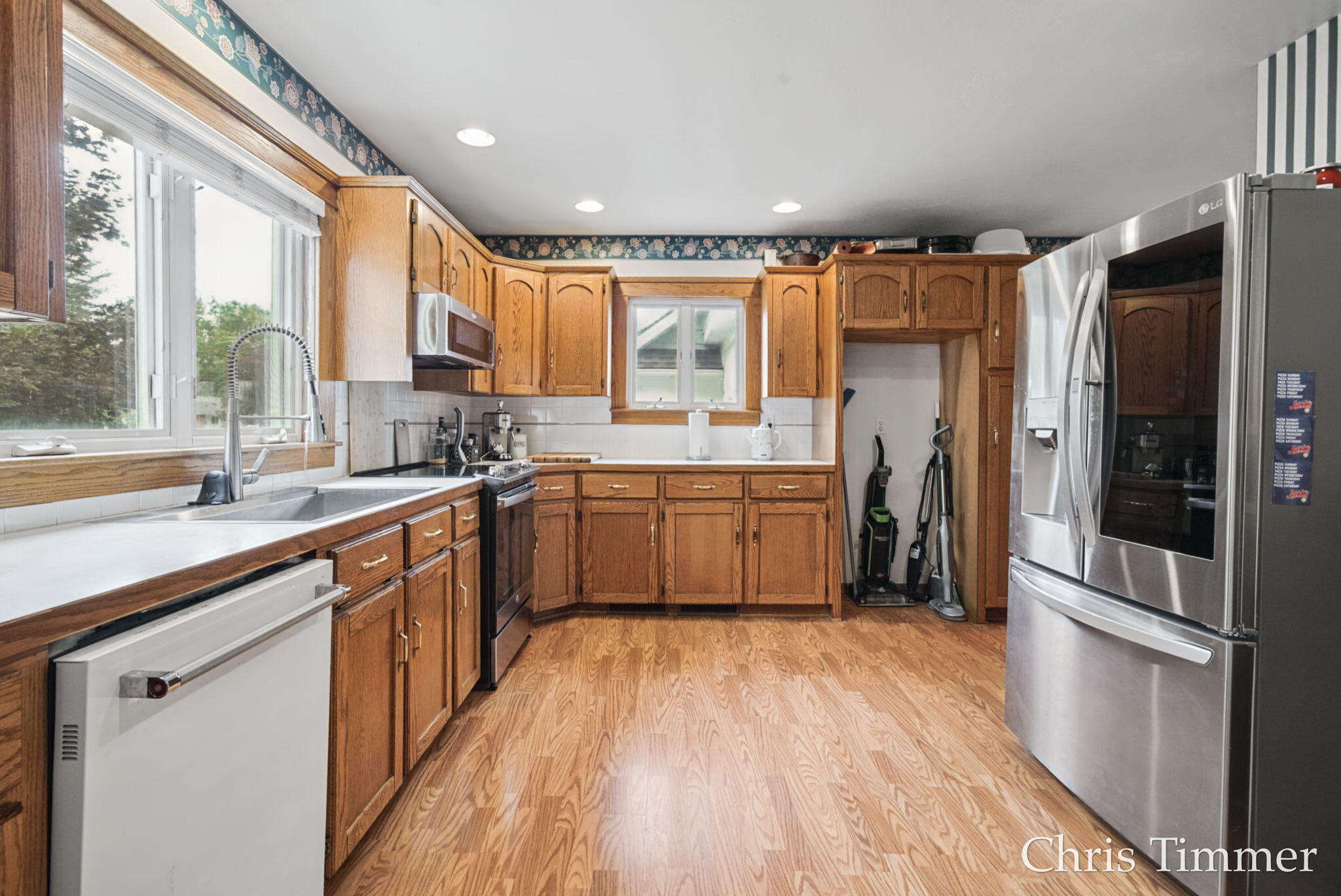 522 E Lincoln Avenue Property Photo 13
