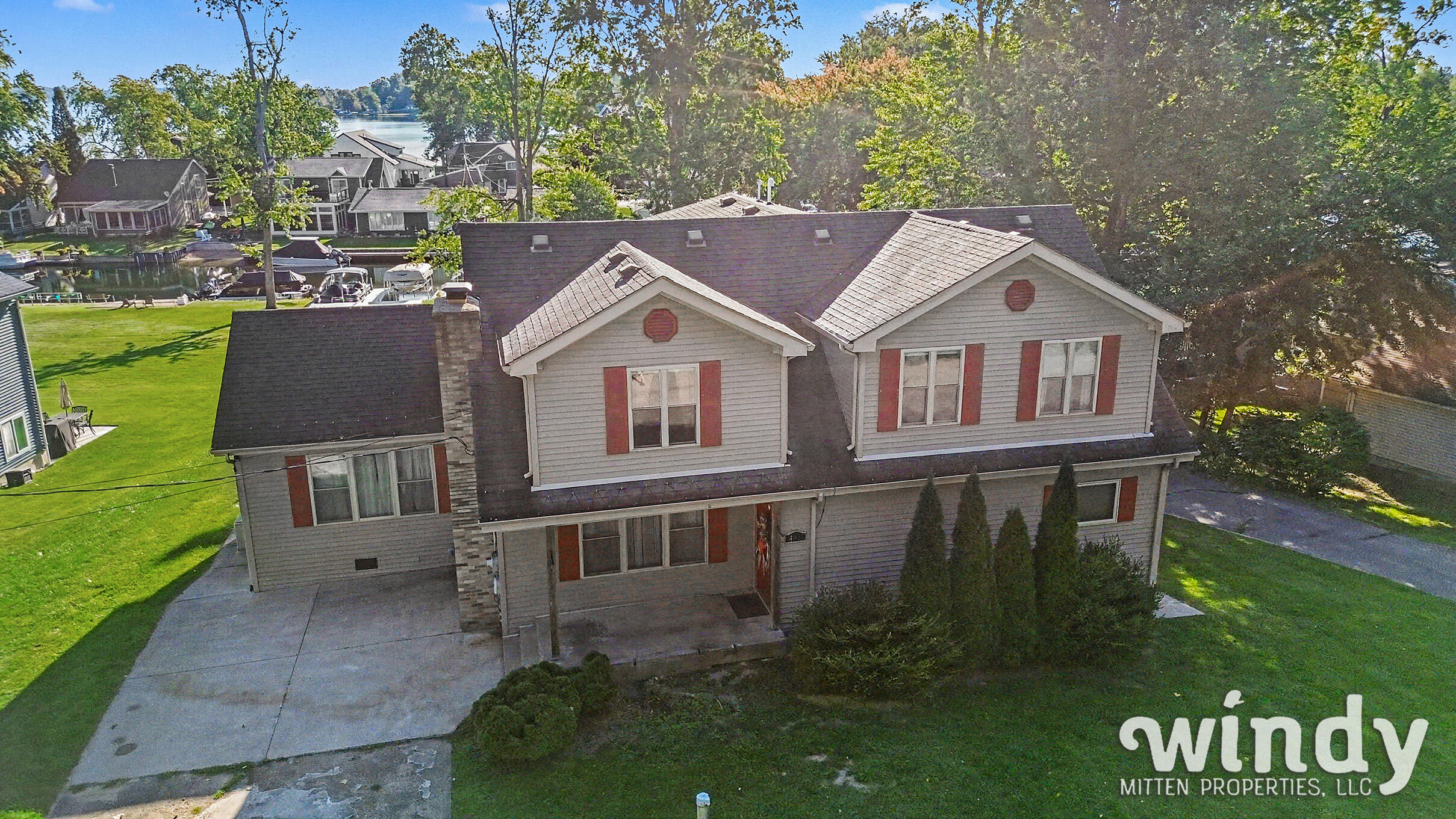 4971 Shoreview Drive Property Photo 1