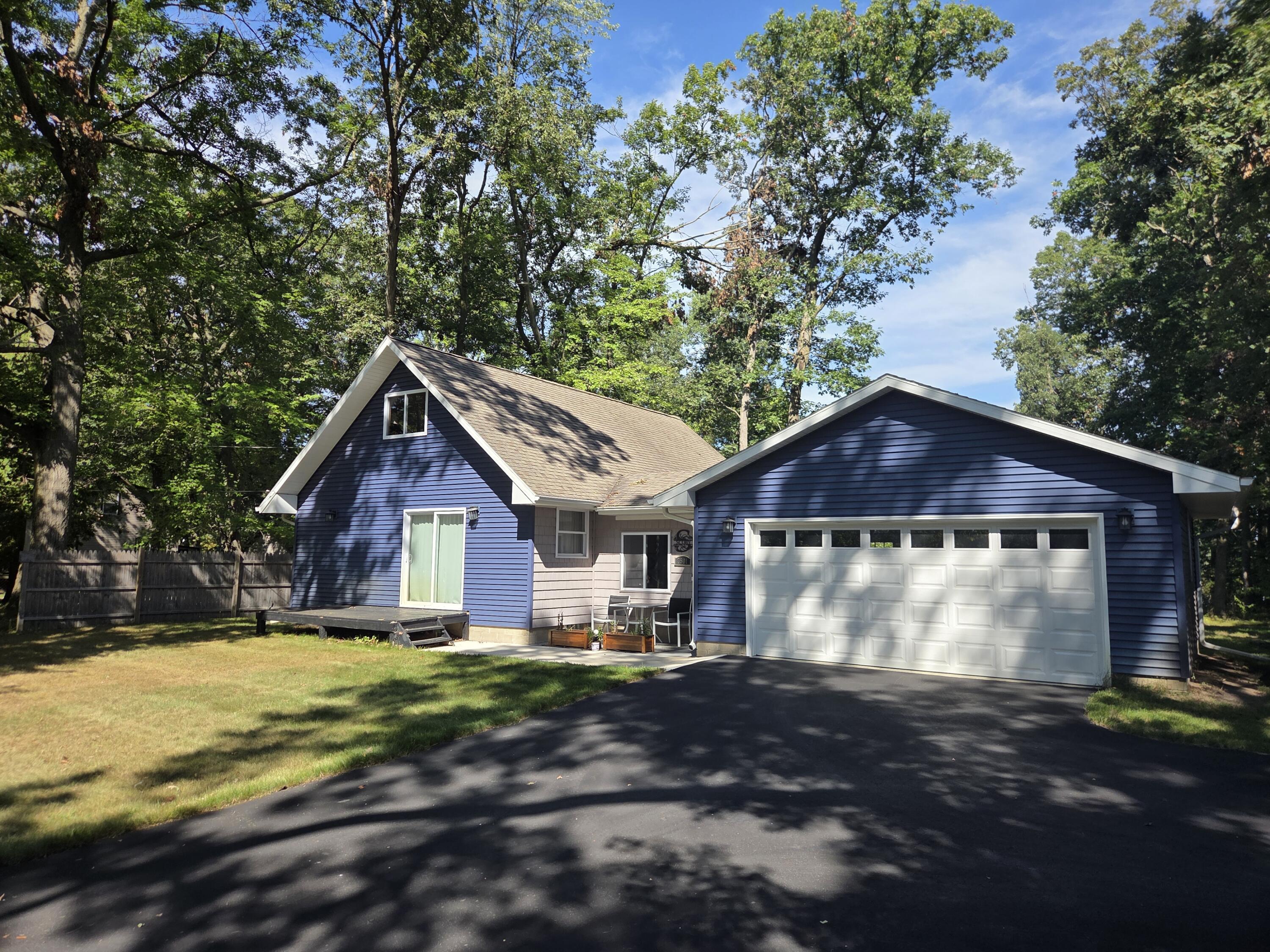 7501 E Vestaburg Road Property Photo 1