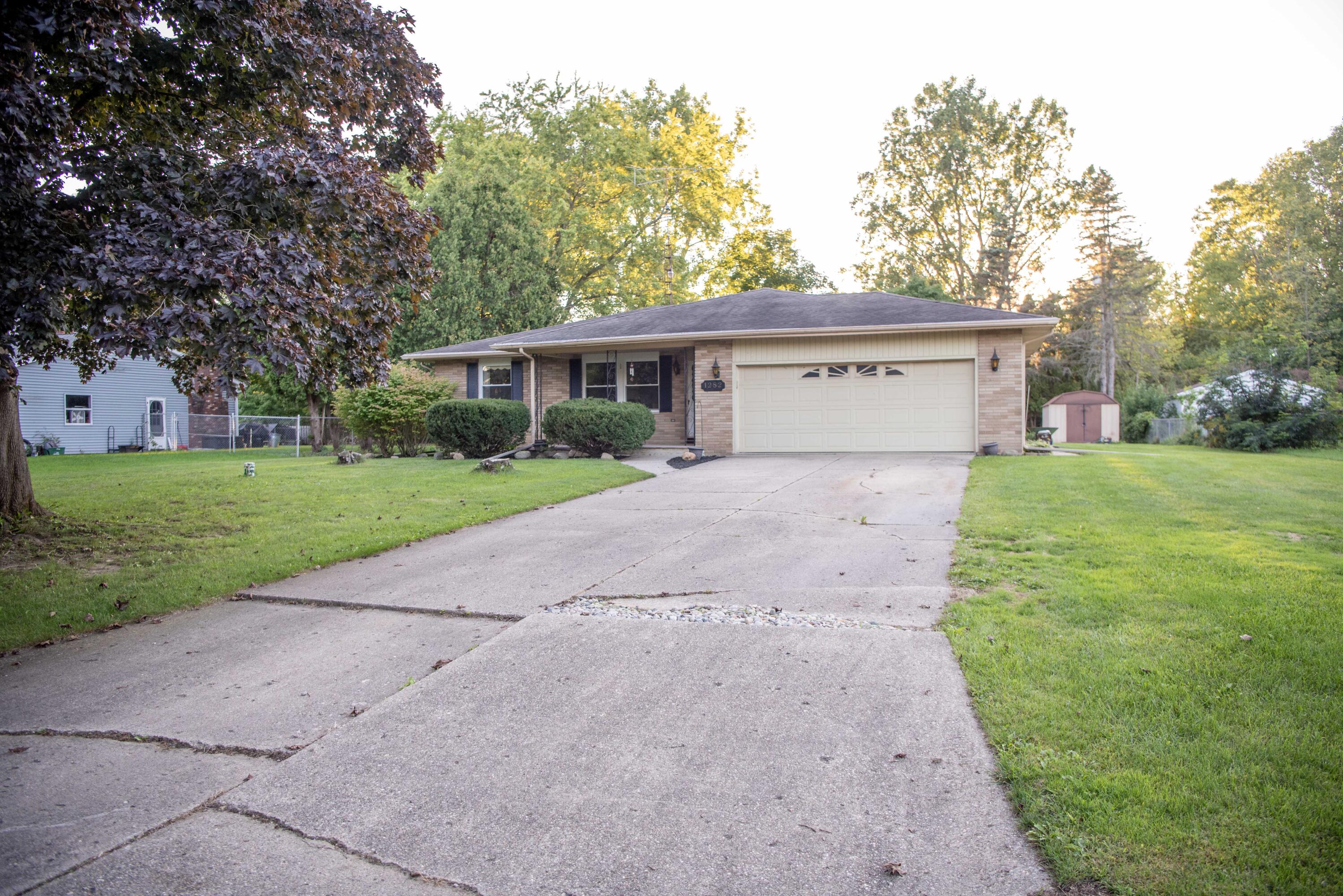 1282 Yorktown Drive Property Photo 1