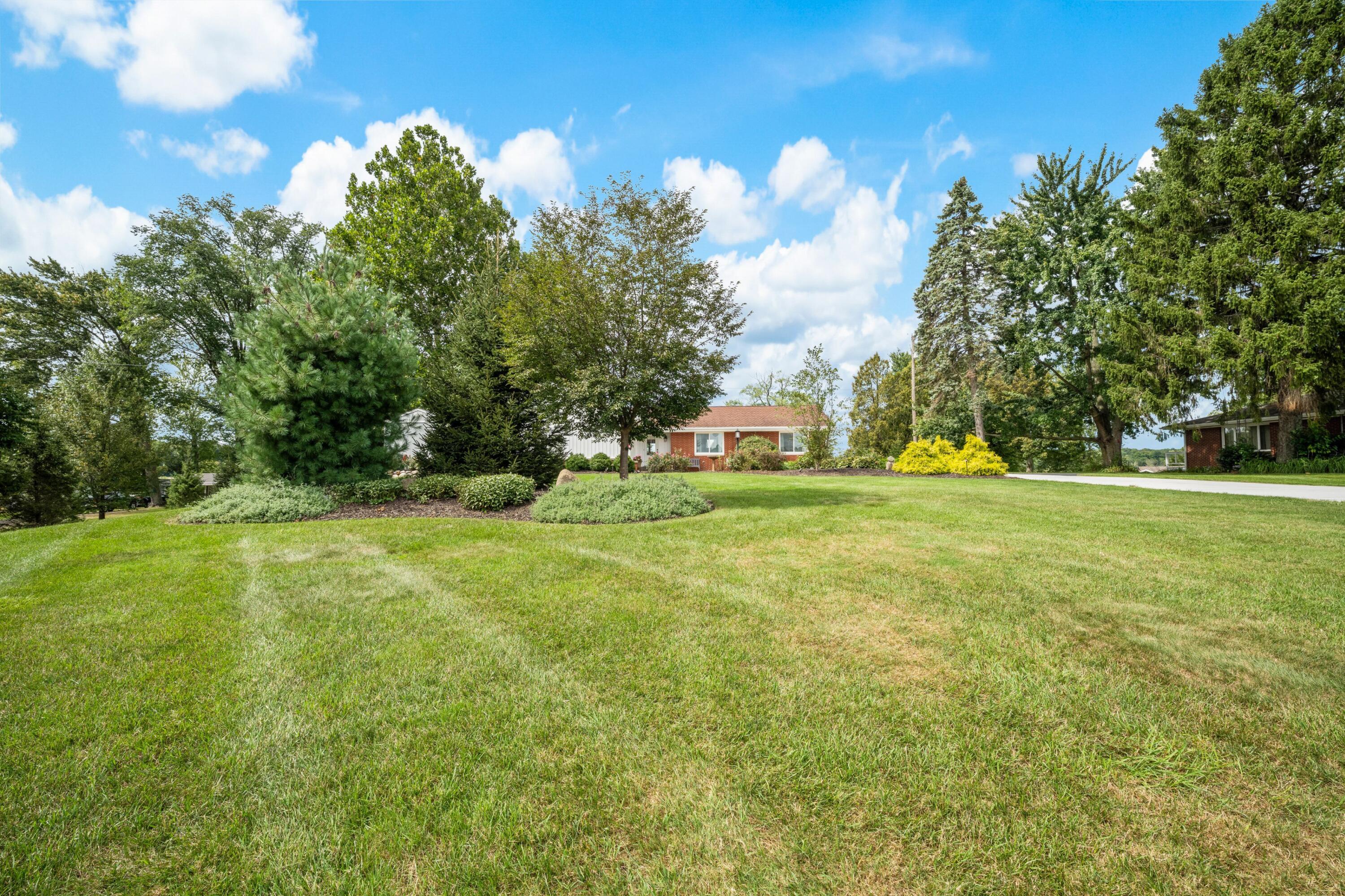 48648 68th Street Property Photo 3