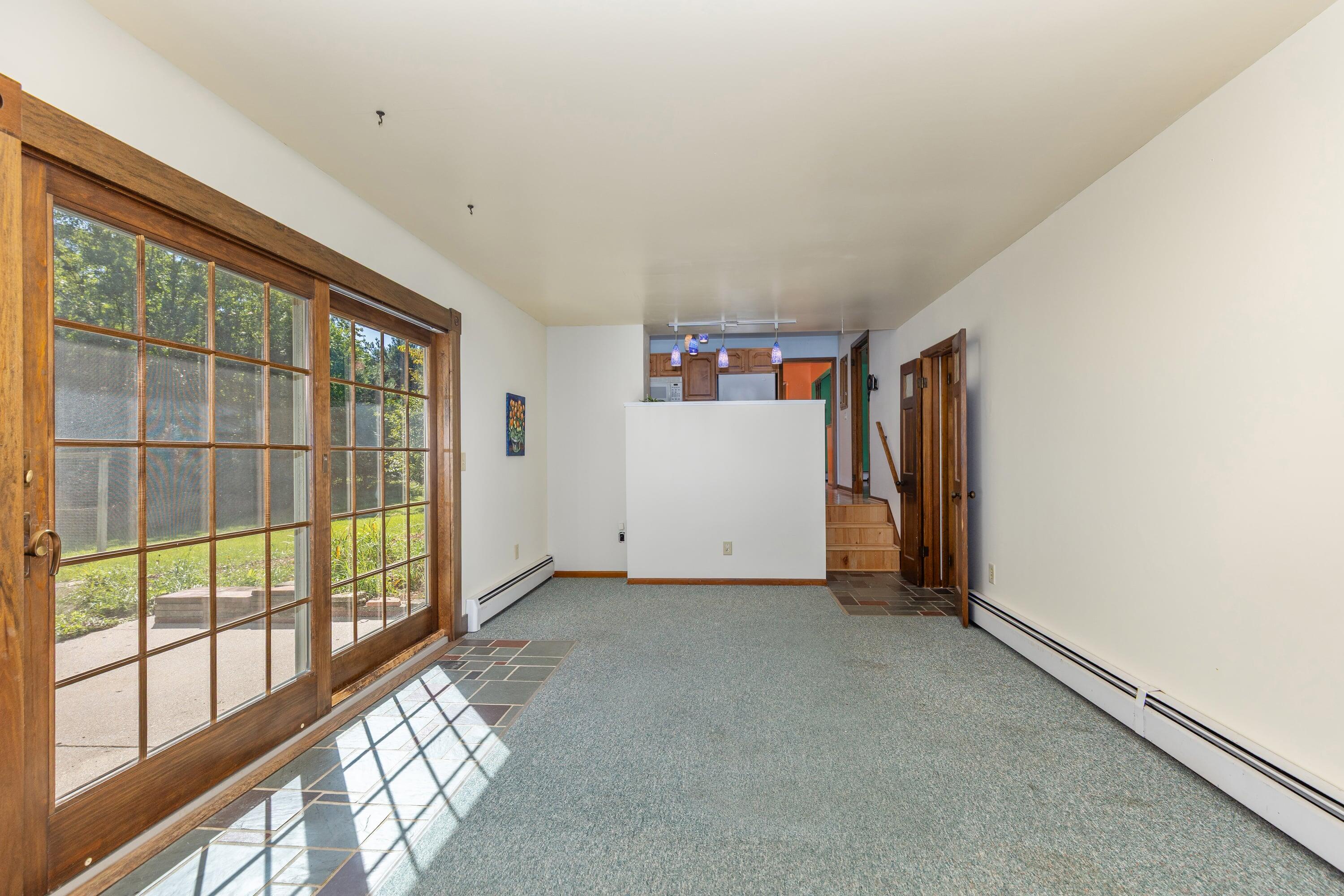 8580 Young Avenue Ne Property Photo 15