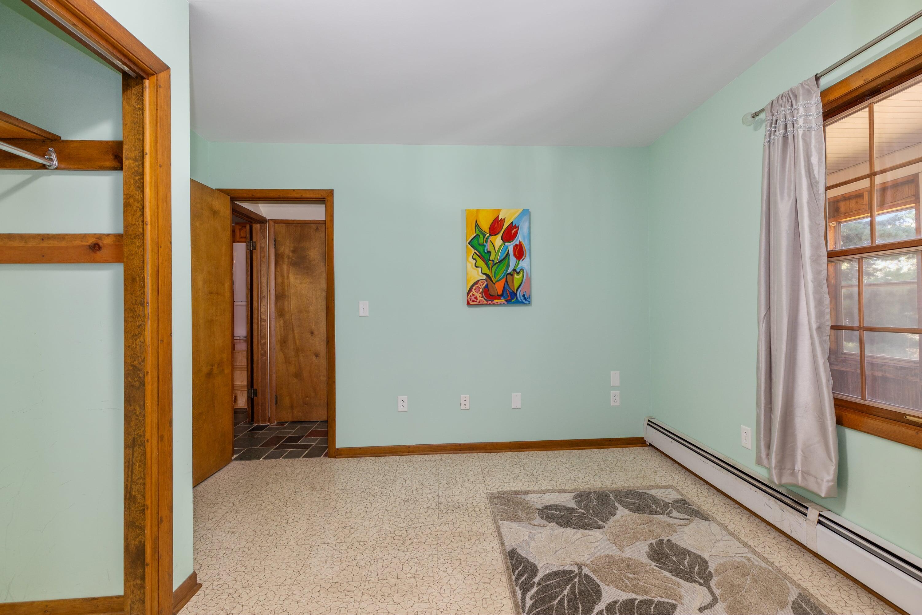 8580 Young Avenue Ne Property Photo 18