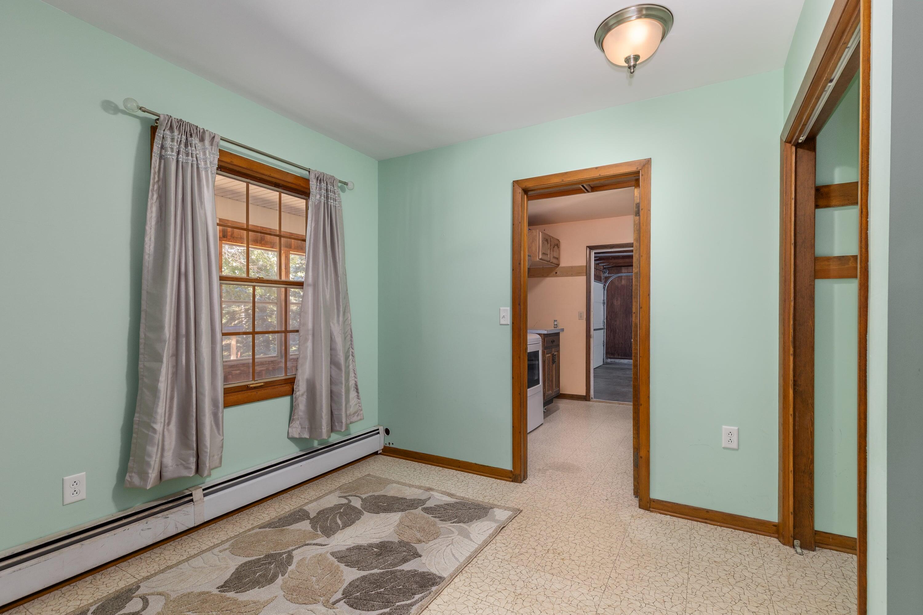8580 Young Avenue Ne Property Photo 19