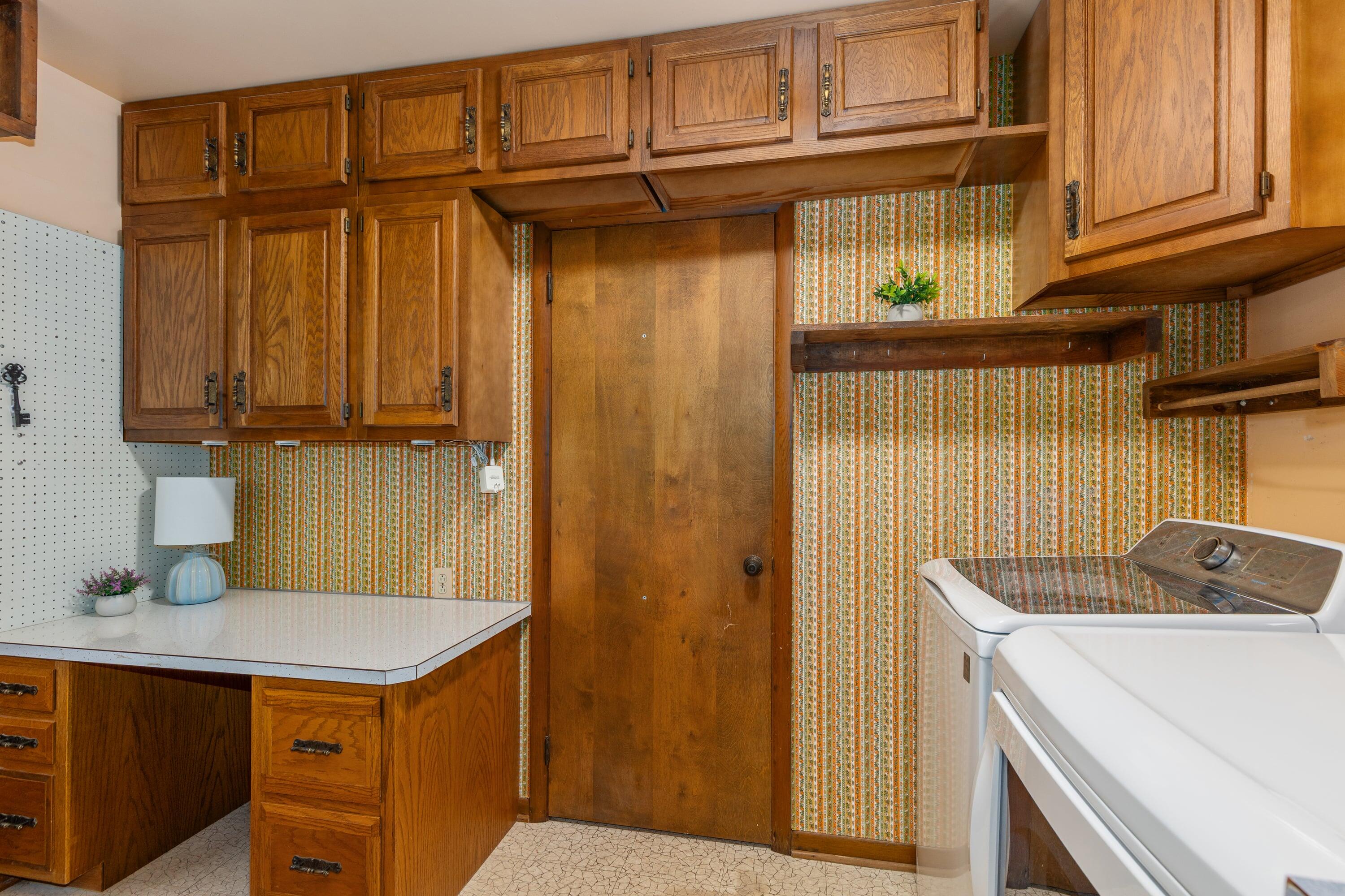 8580 Young Avenue Ne Property Photo 20
